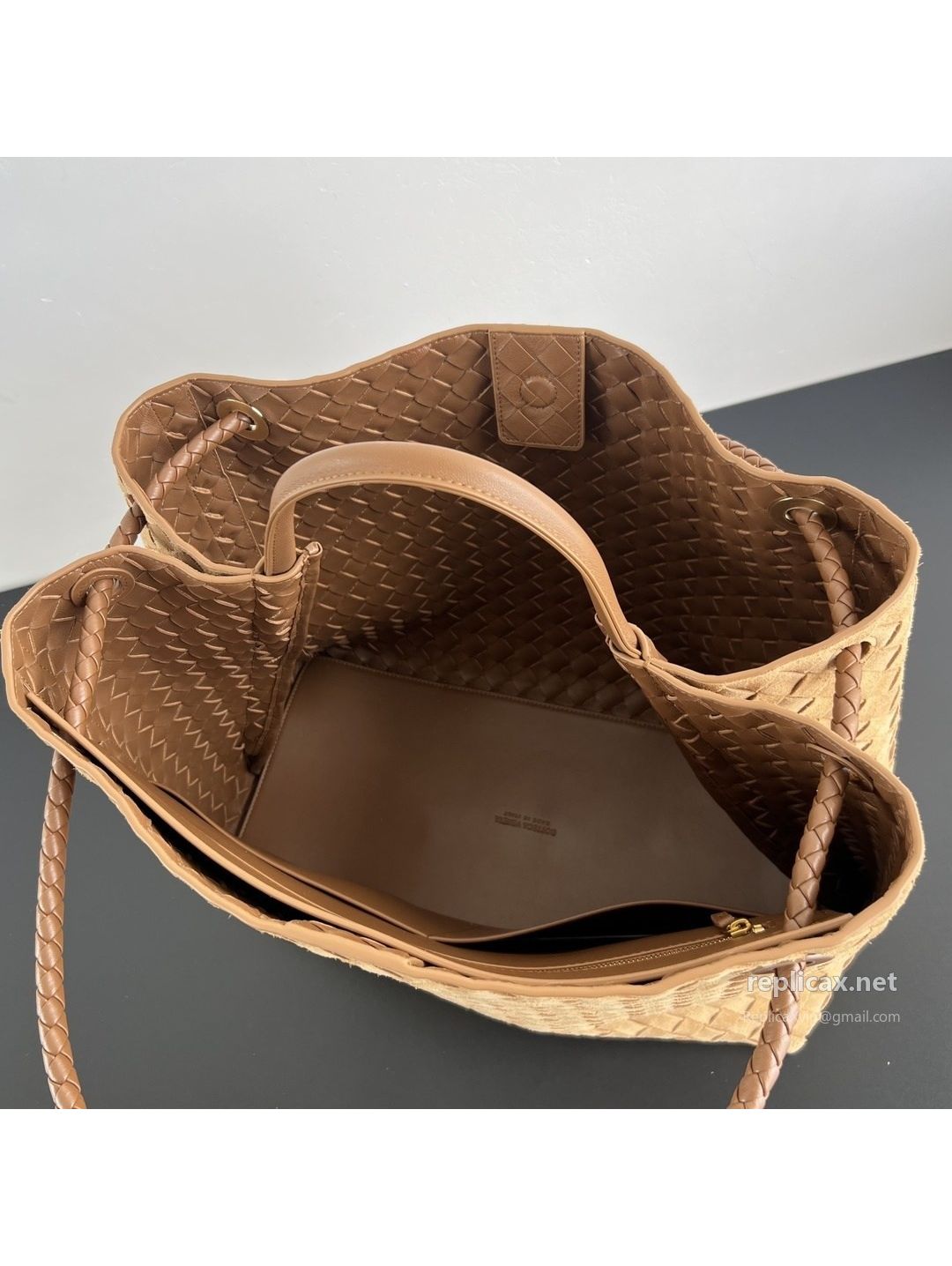 Bottega Veneta Andiamo Large Suede Tote Bag Camel
