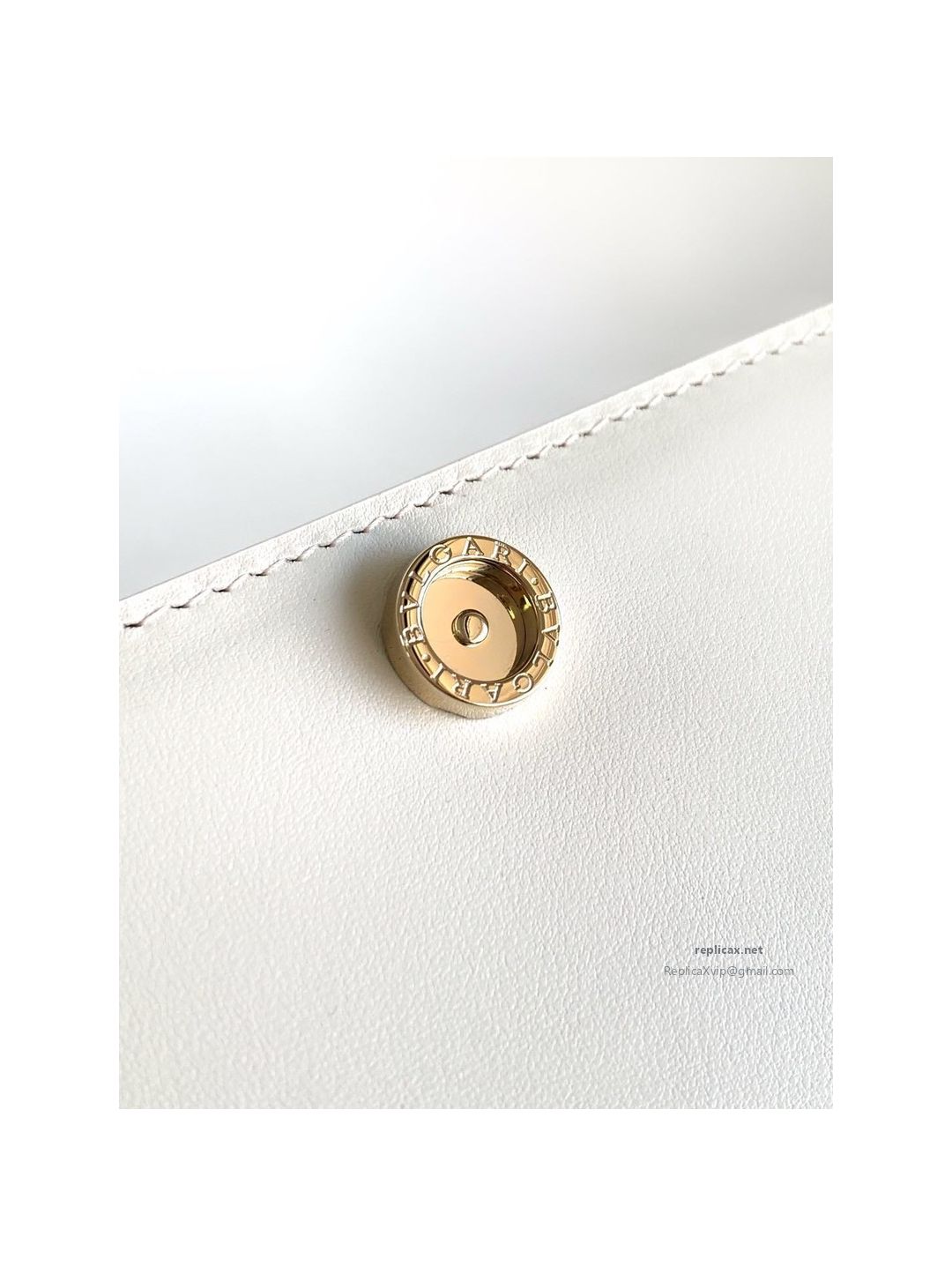 Bvlgari Infinitum Logo Chain Wallet Diamond White Calfskin