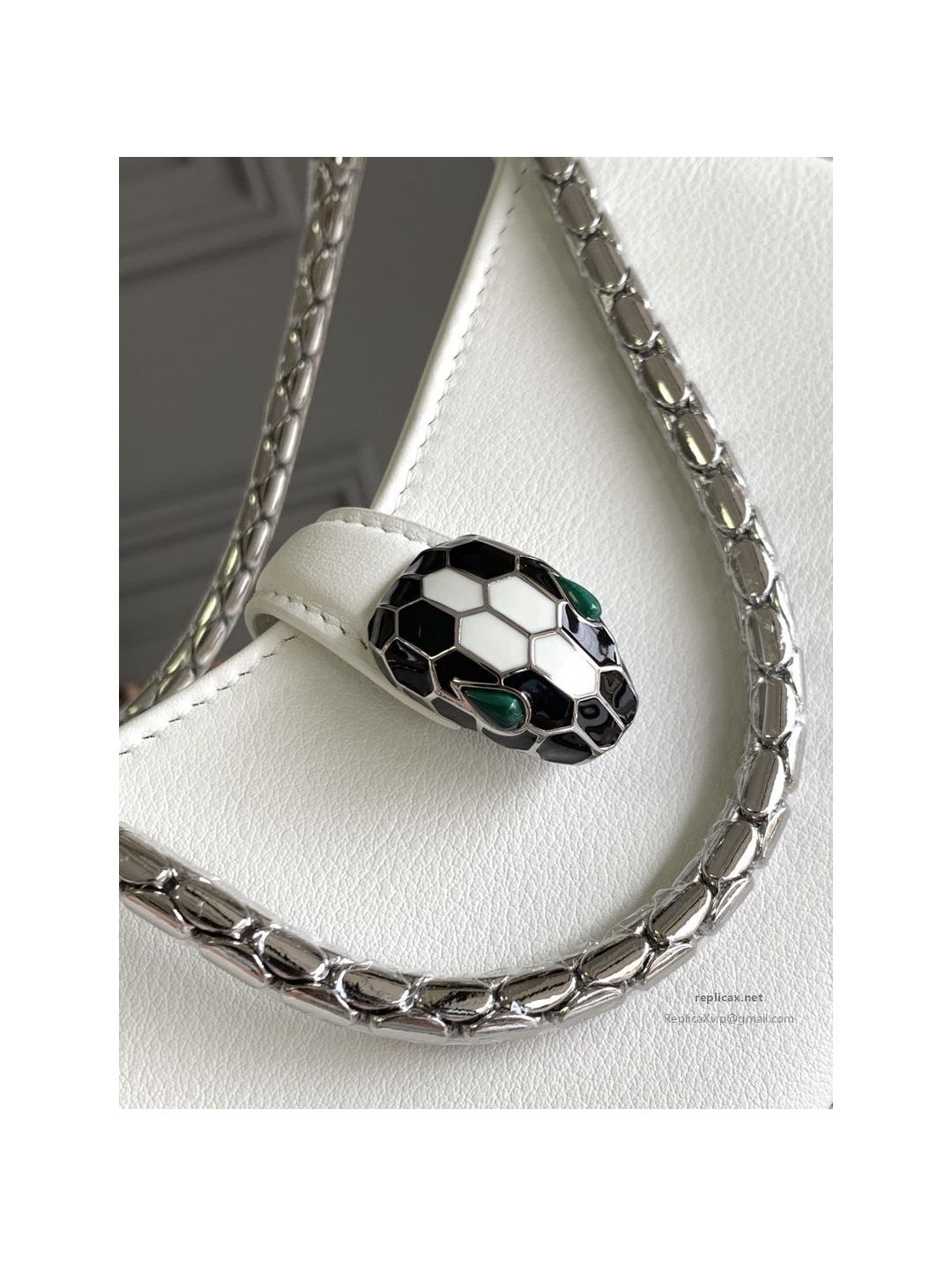 Bvlgari Serpenti Baia Small Shoulder Bag Diamond White Urban Calfskin