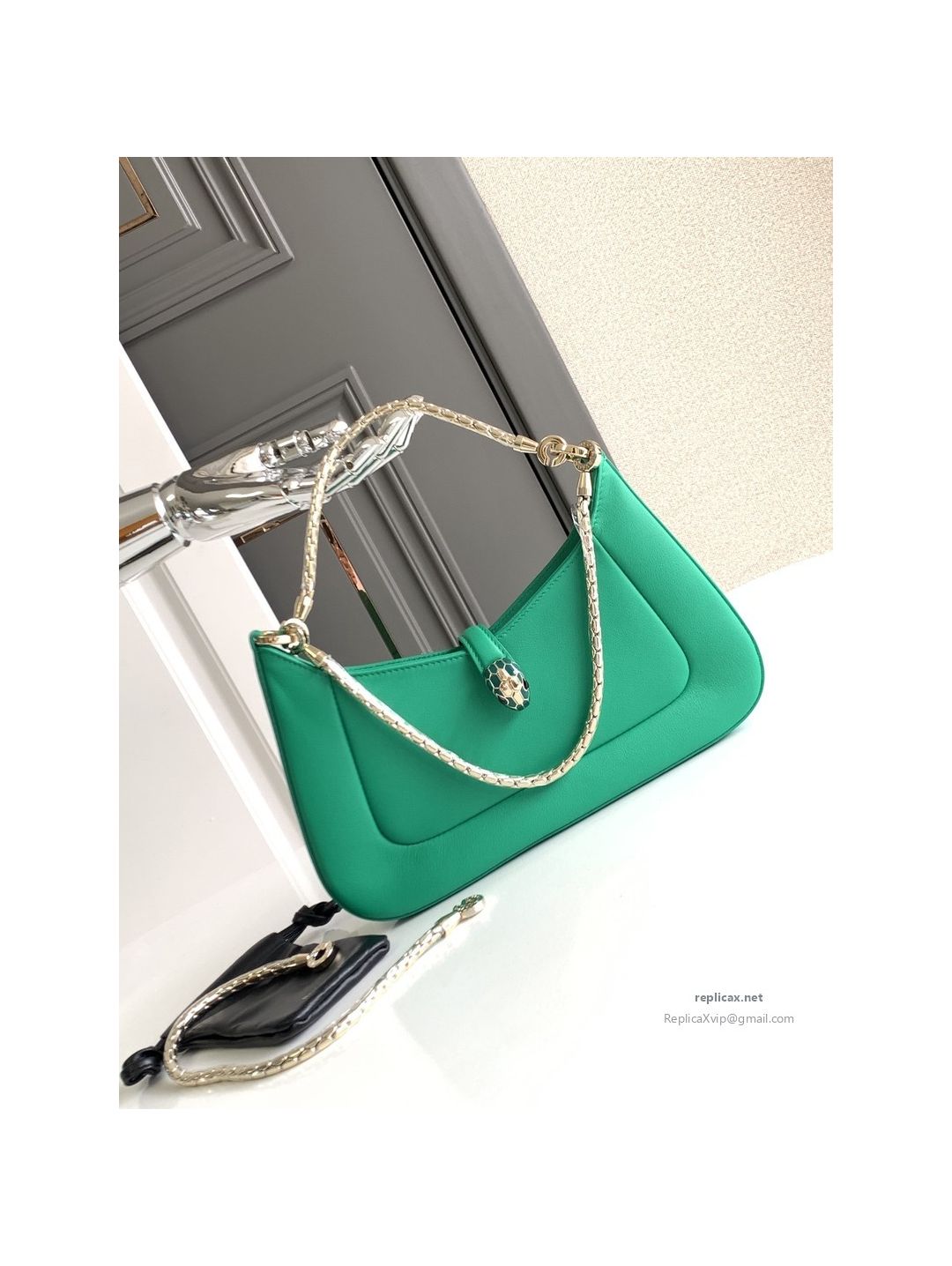 Bvlgari Serpenti Baia Small Shoulder Bag Emerald Green Urban Calfskin