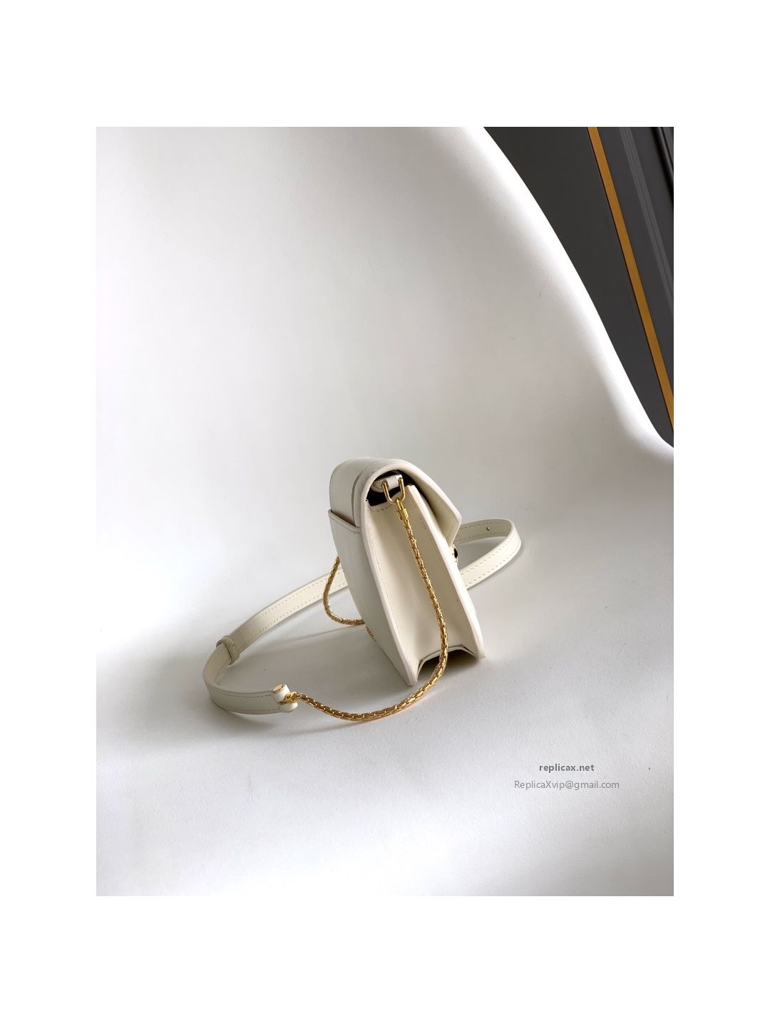 Bvlgari Serpenti Forever Chain Clutch Pearl White Calfskin