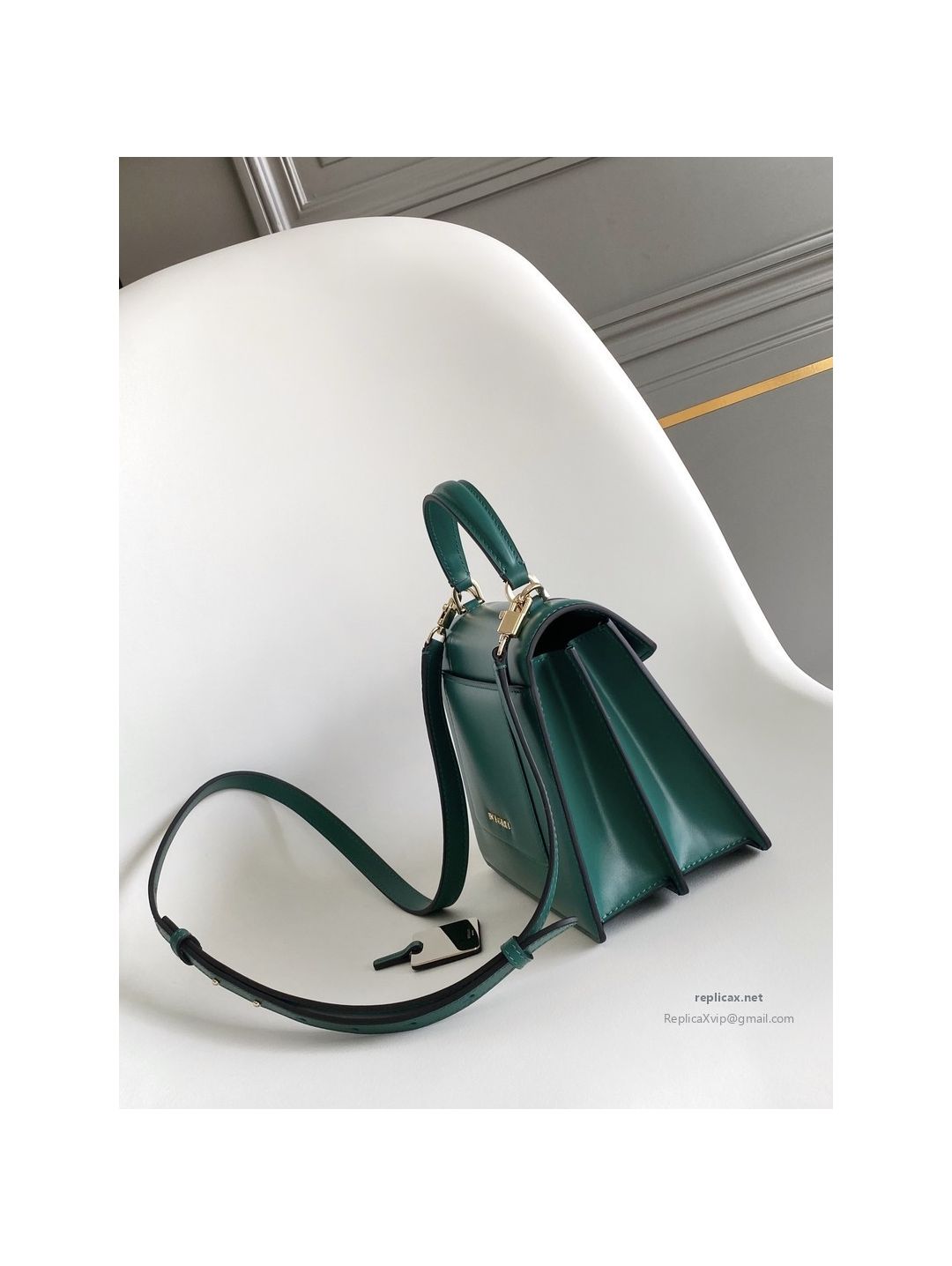 Bvlgari Serpenti Forever Medium Top Handle Bag Emerald Green Calfskin