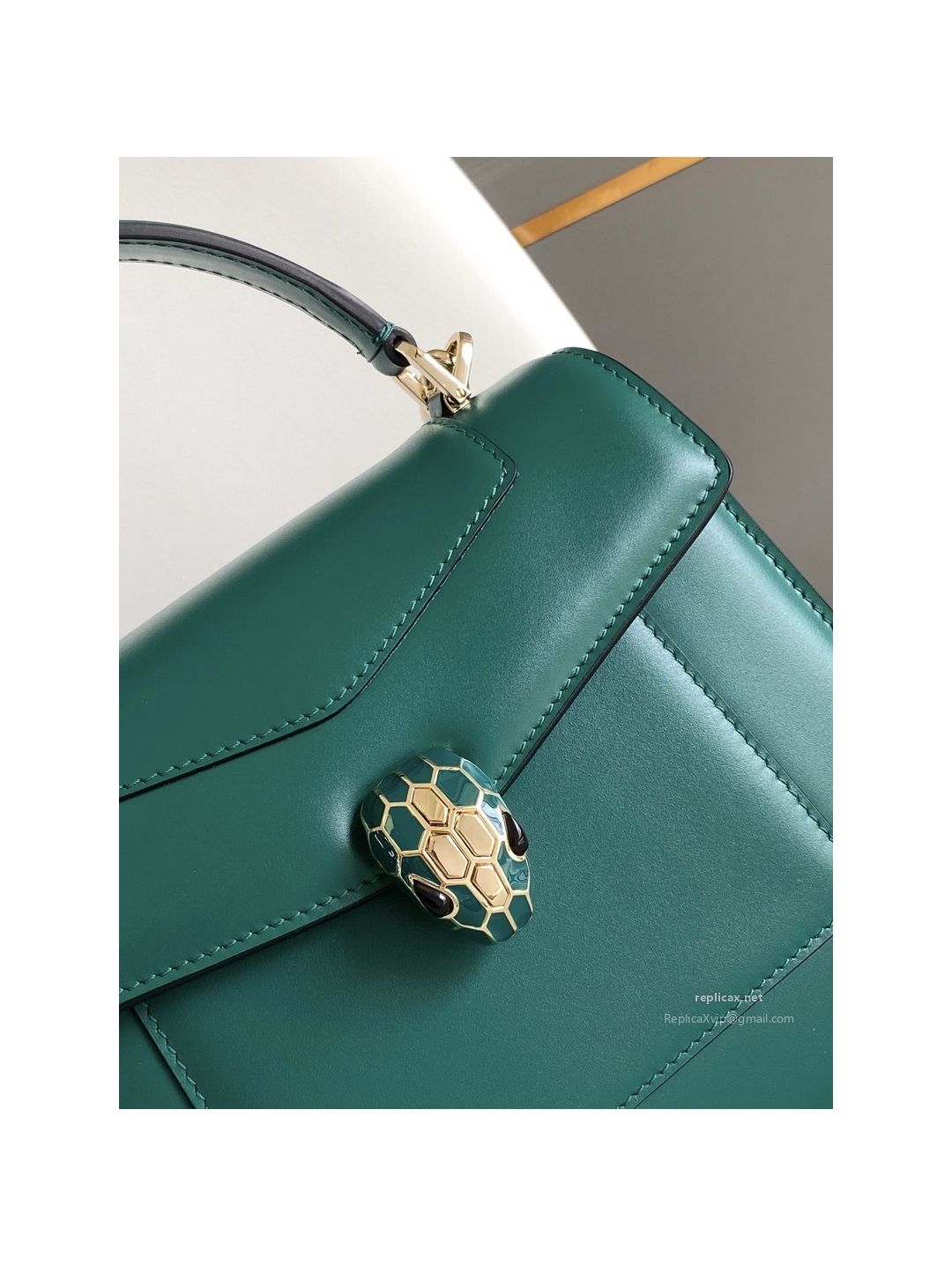 Bvlgari Serpenti Forever Medium Top Handle Bag Emerald Green Calfskin
