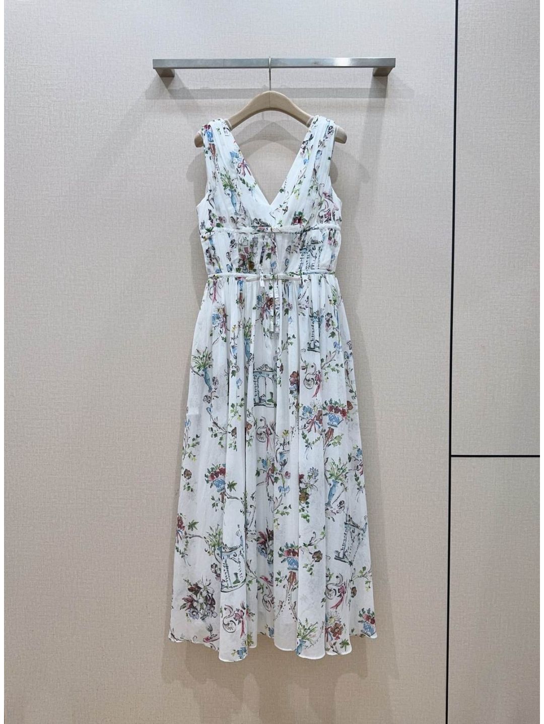 Dior V-Neck Sleeveless Dress in Multicolor