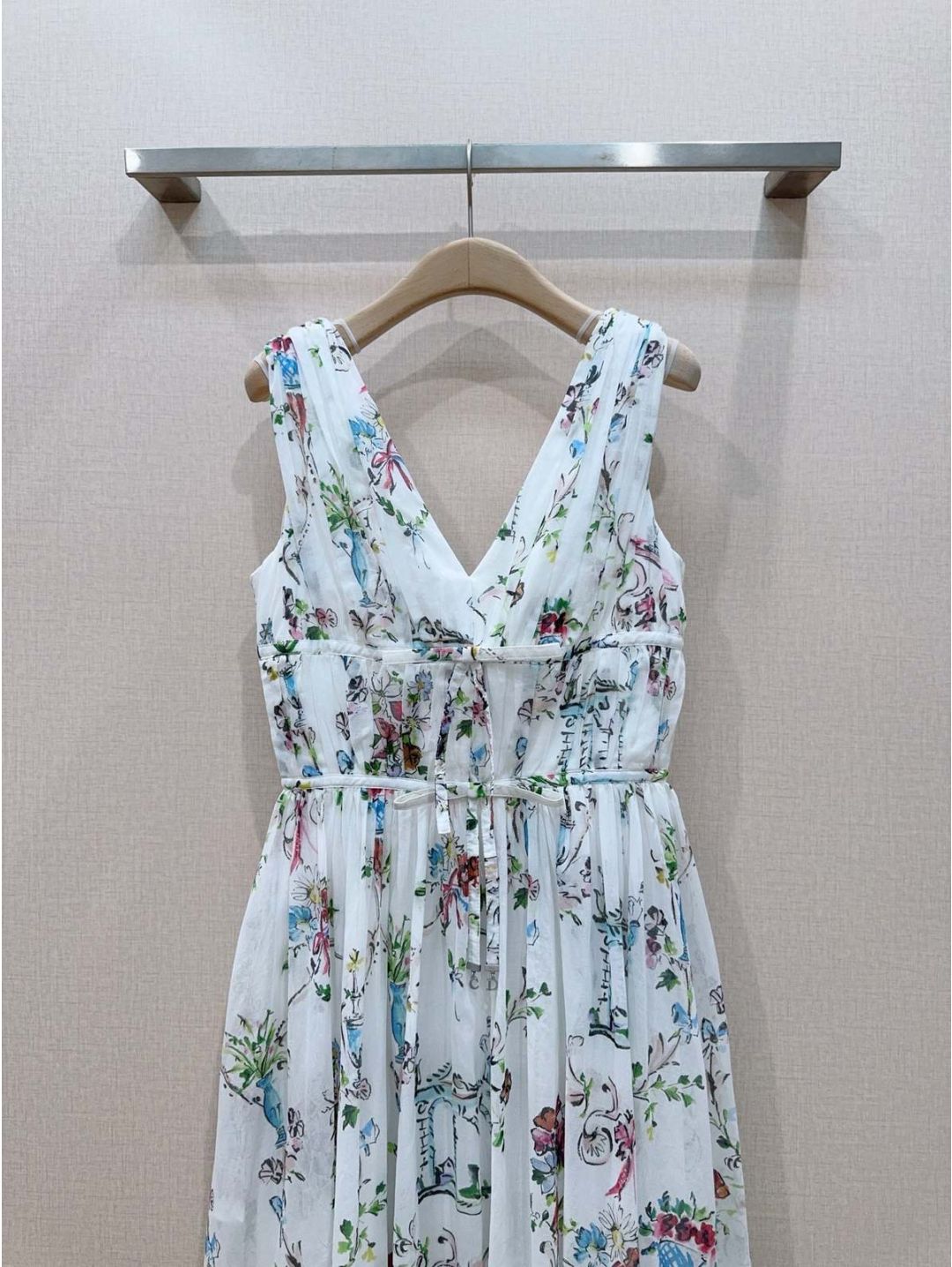 Dior V-Neck Sleeveless Dress in Multicolor
