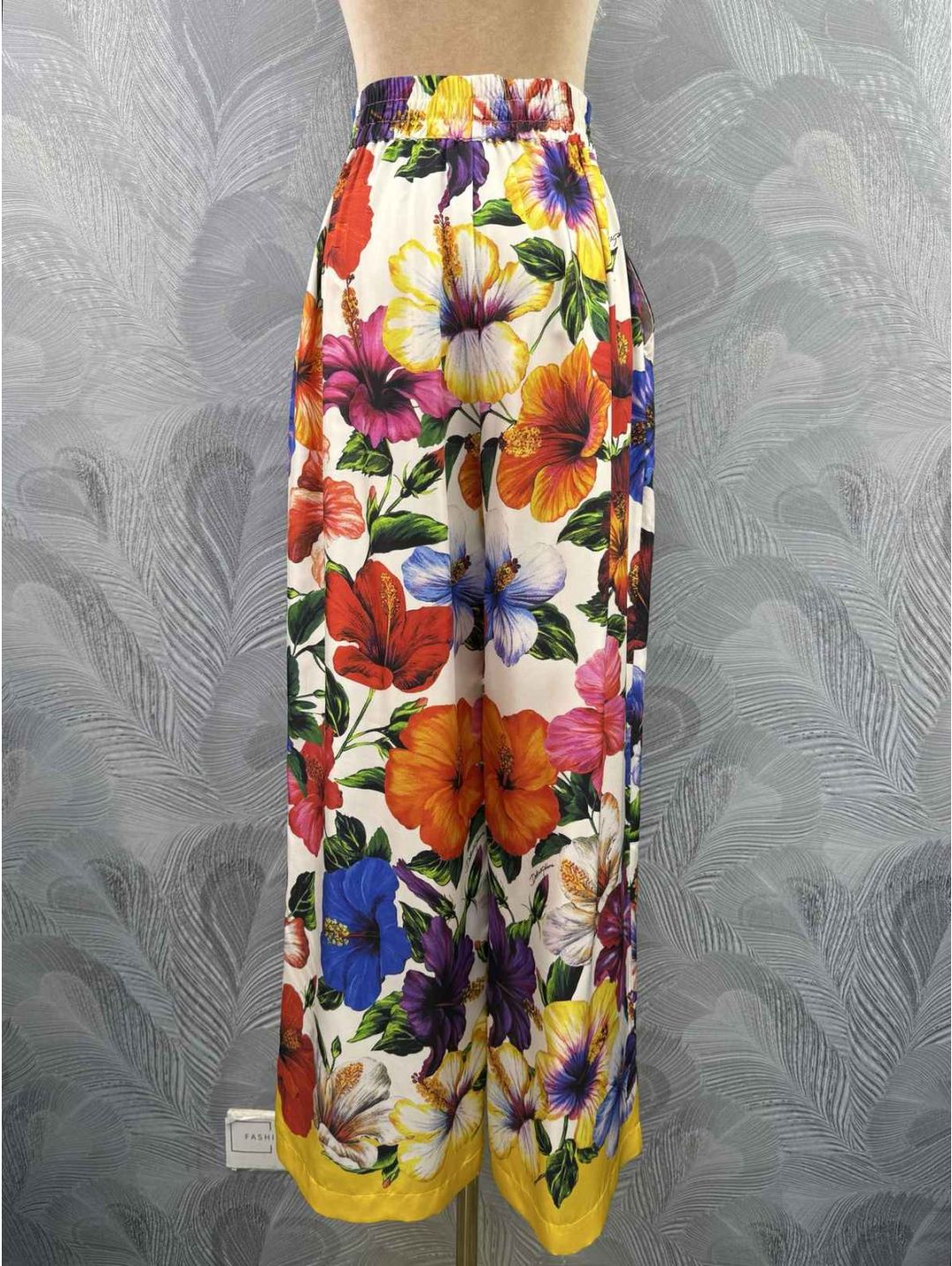 Dolce & Gabbana Silk Floral Pants in Multicolor