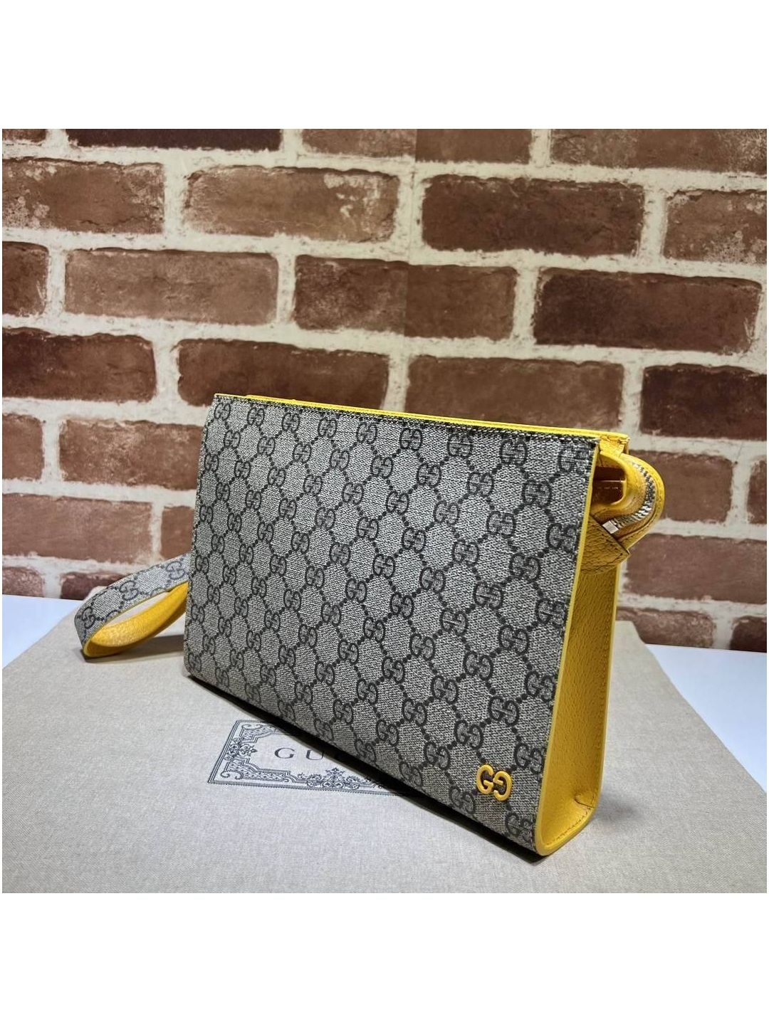 gg-canvas-clutch-in-beige-yellow-rxgui292390-02