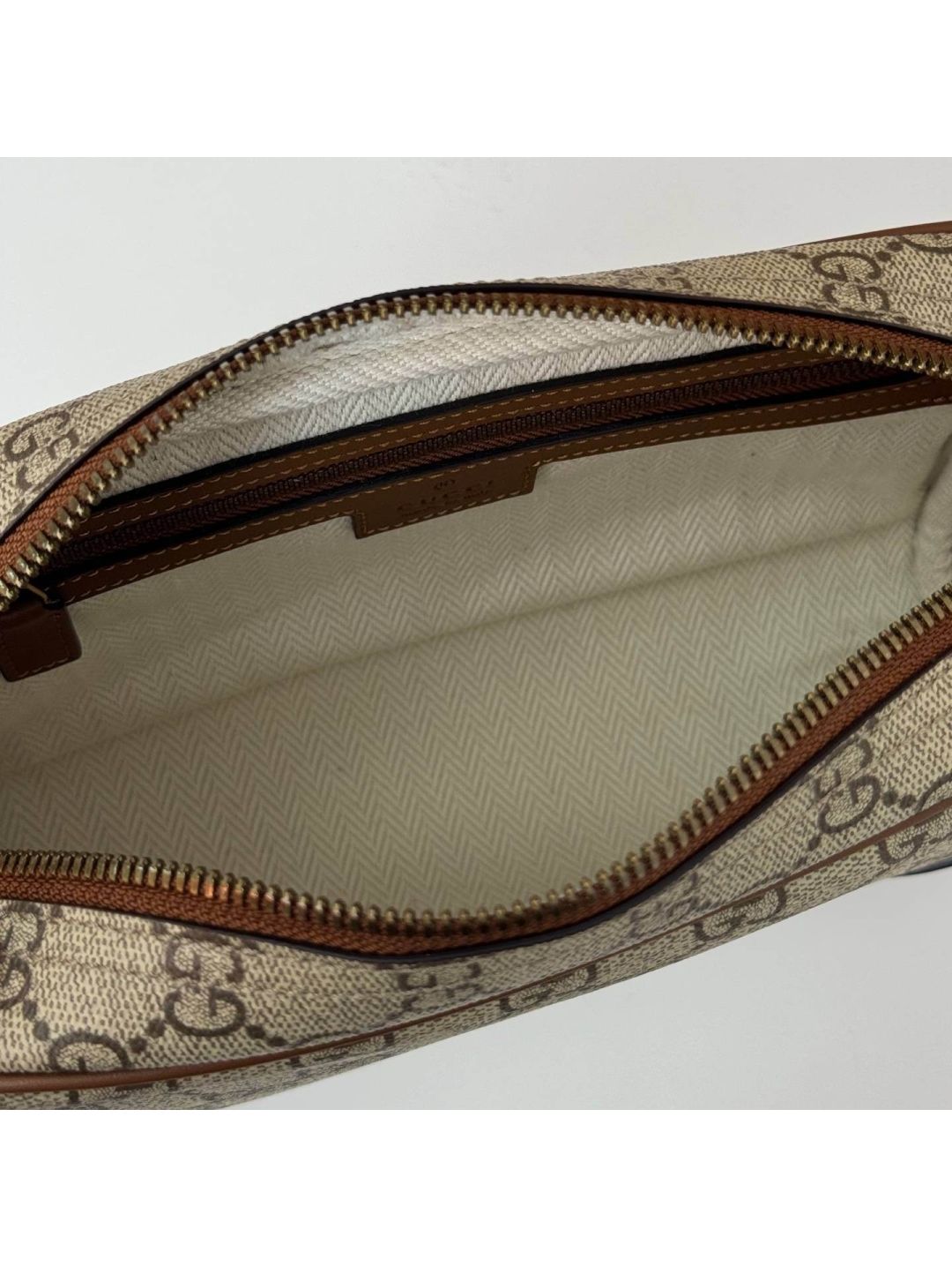 gg-canvas-crossbody-bag-in-beige-tan-rxgui292500-06