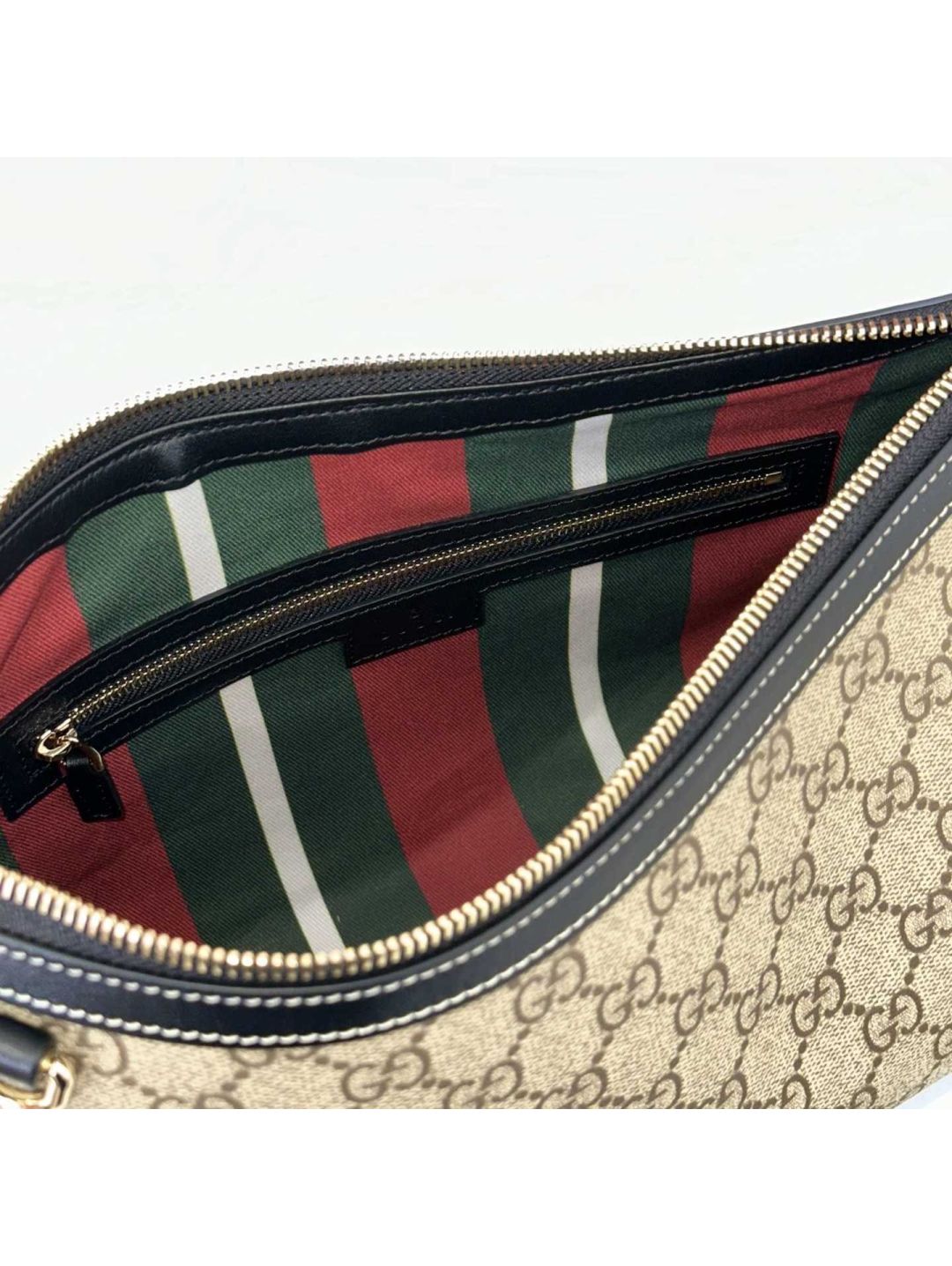 gg-canvas-shoulder-bag-in-beige-black-rxgui292464-06