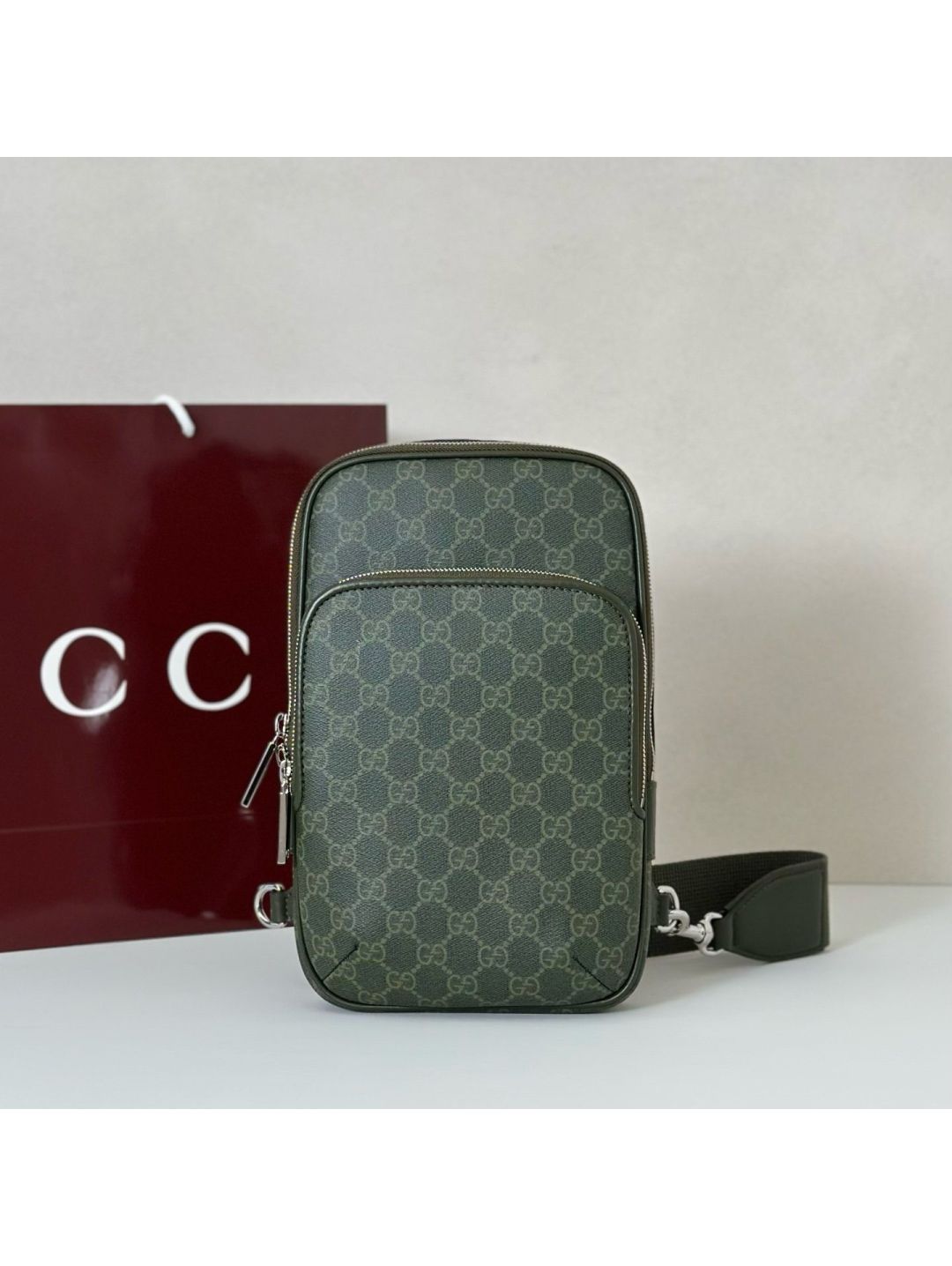 gg-canvas-sling-crossbody-bag-in-green-rxgui292565-01