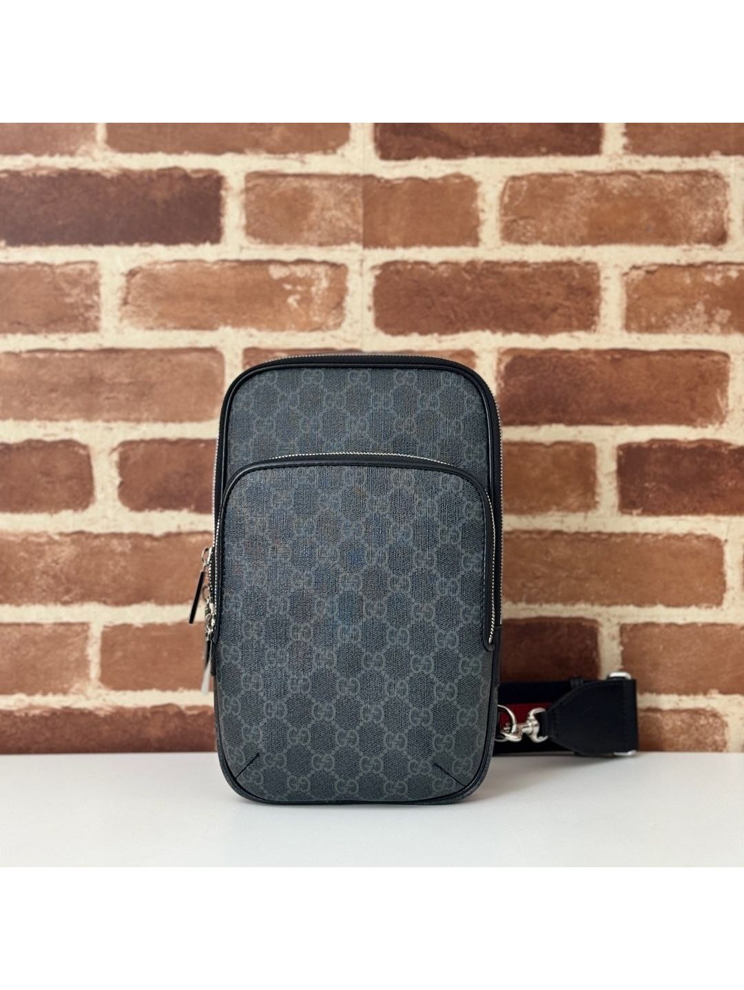 gg-canvas-sling-crossbody-bag-in-grey-black-rxgui292534-01