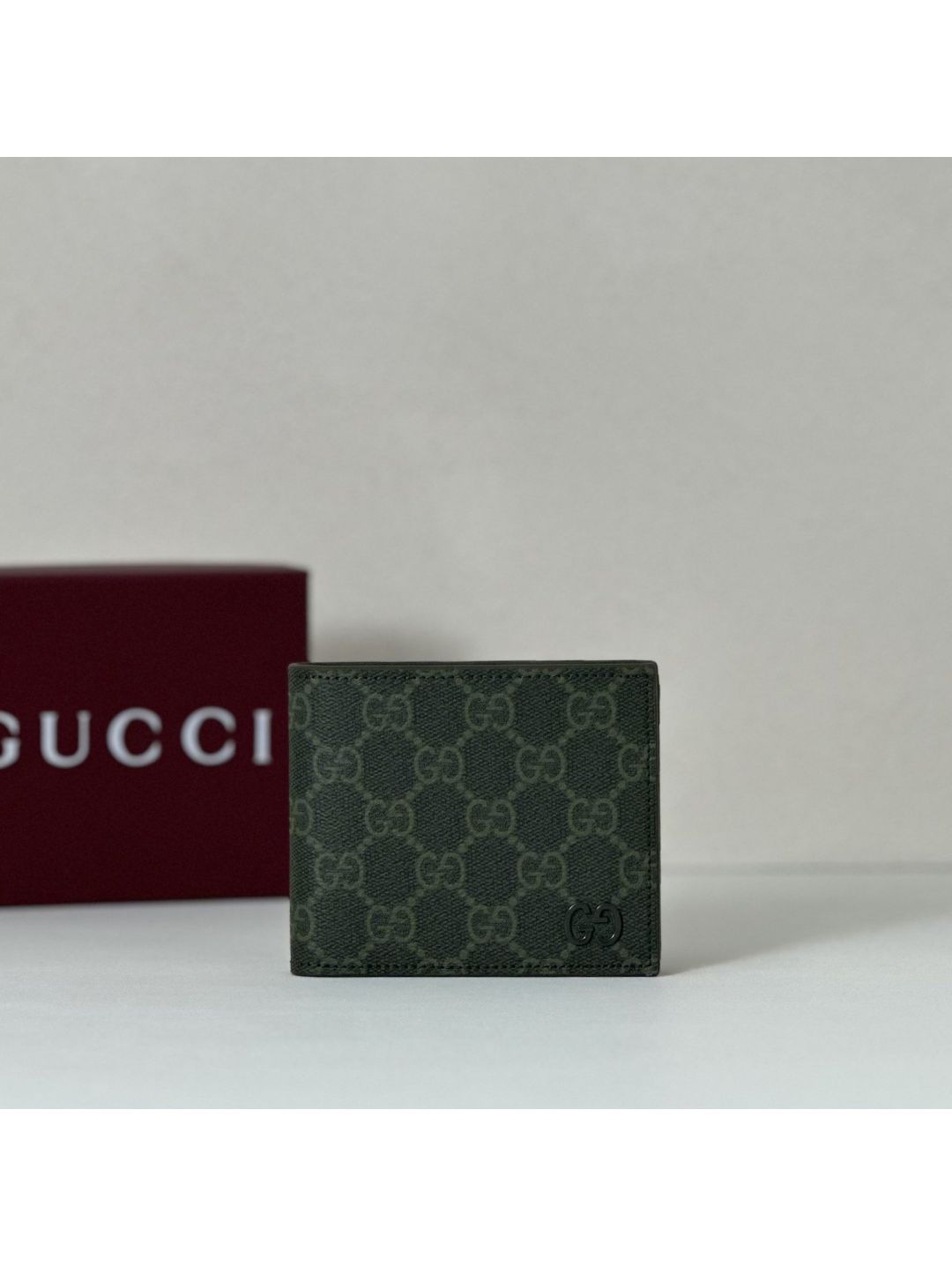 gg-canvas-wallet-in-green-rxgui292511-01