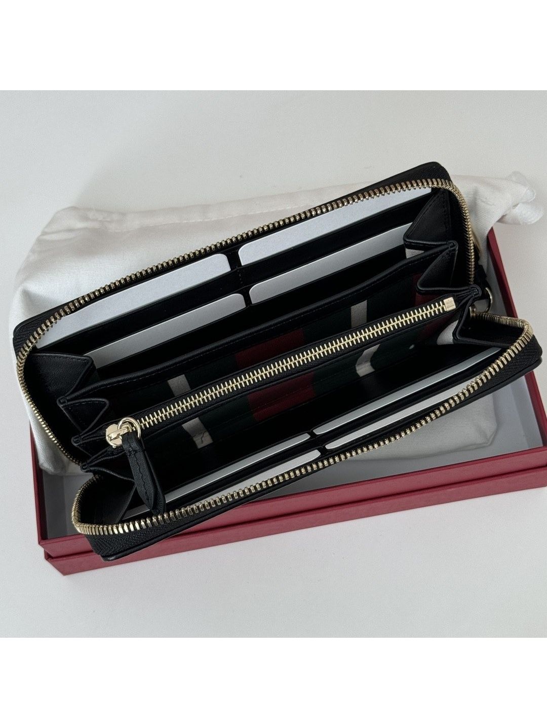 gg-canvas-zip-wallet-in-beige-black-rxgui292436-04