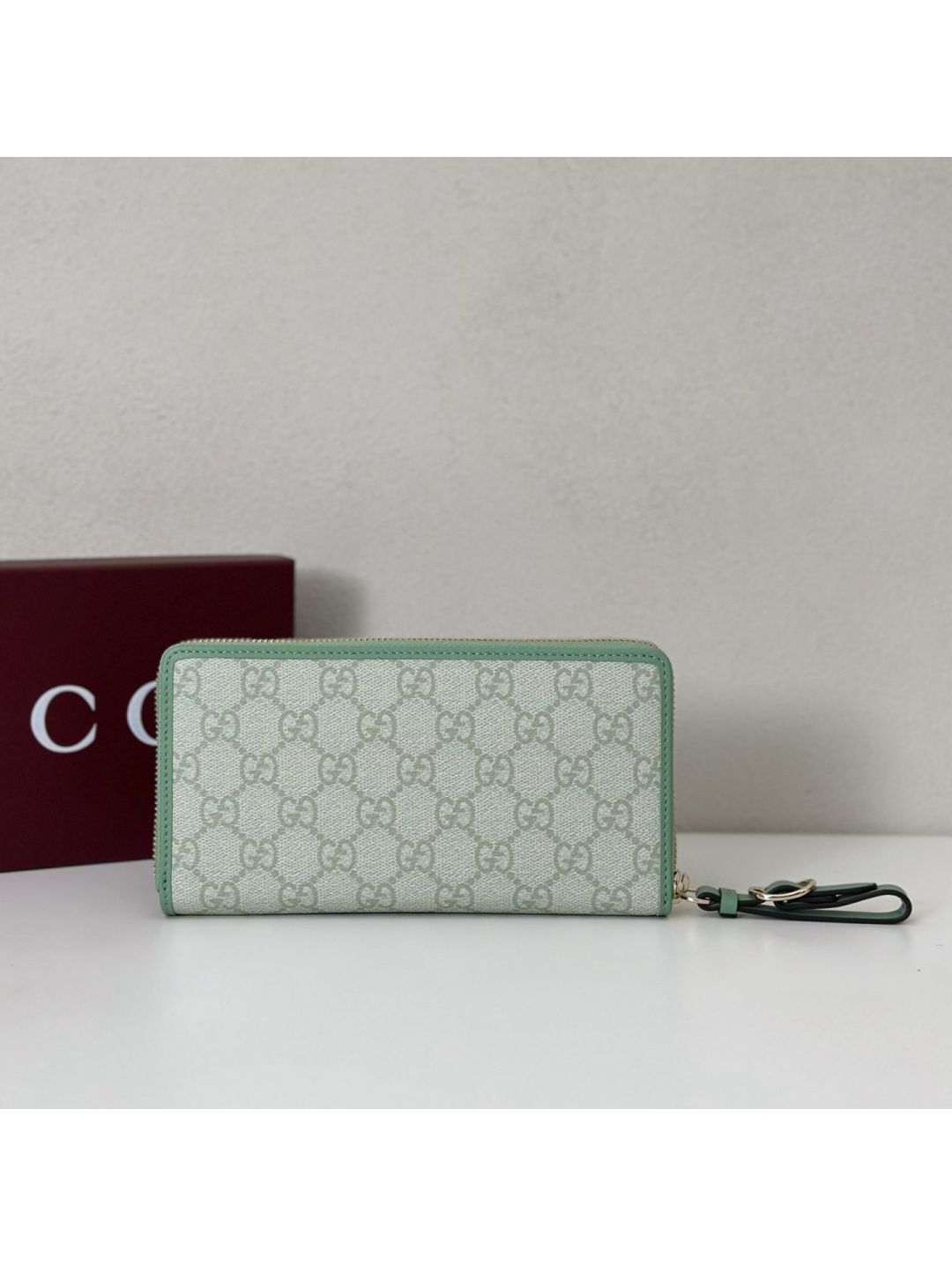 gg-canvas-zip-wallet-in-sage-green-green-rxgui292497-02