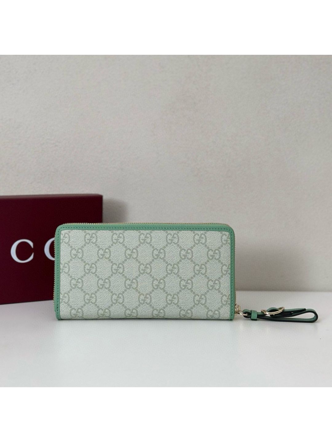 gg-canvas-zip-wallet-in-sage-green-green-rxgui292497-06