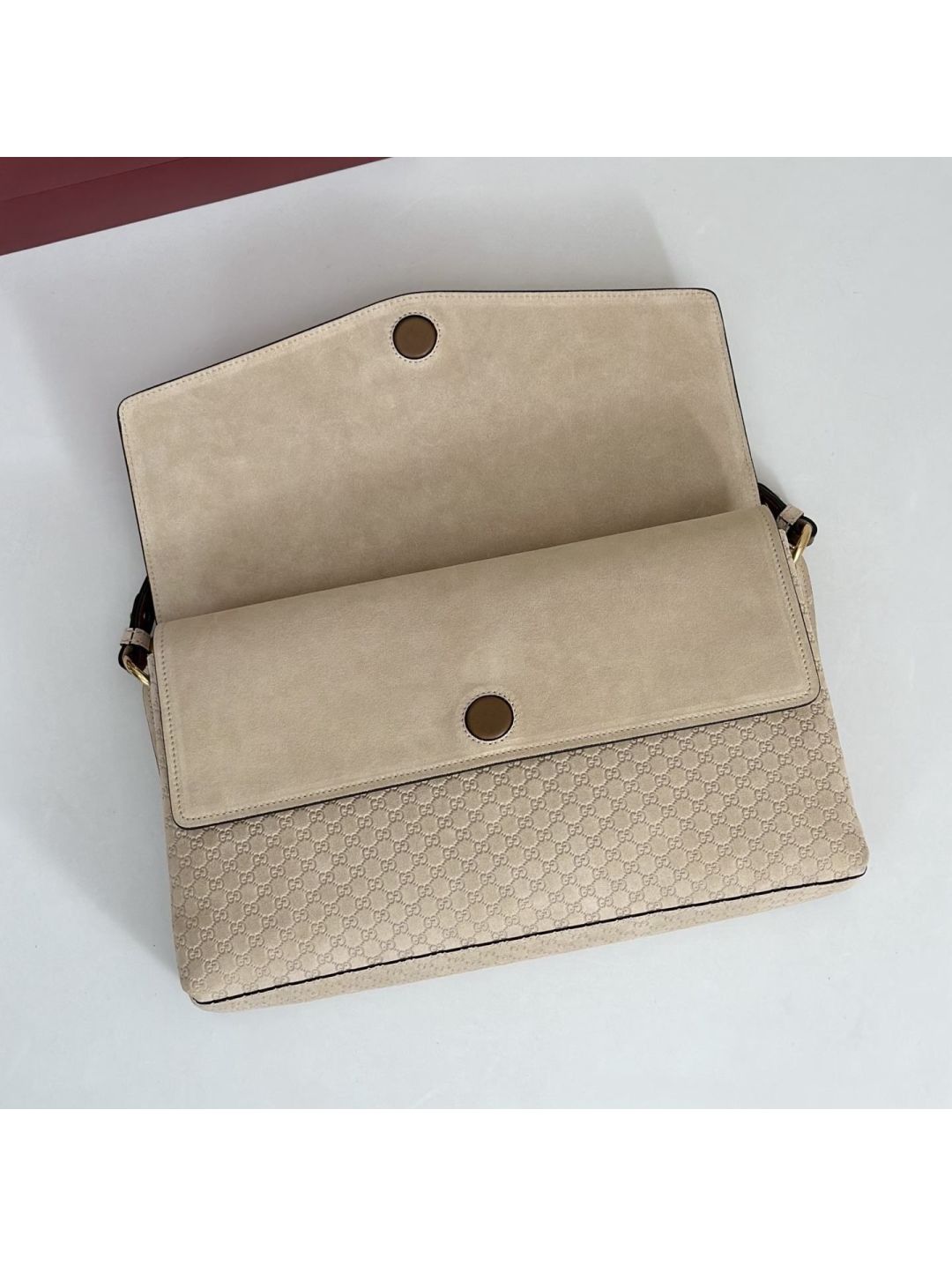 gg-chain-flap-shoulder-bag-in-beige-rxgui292488-07