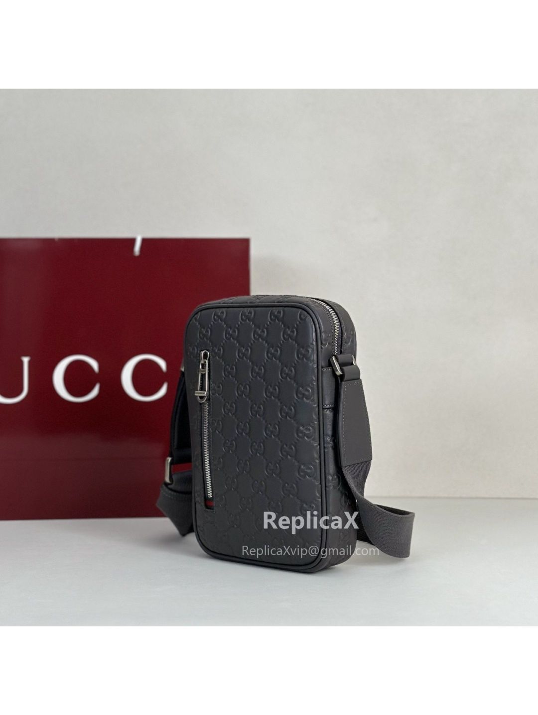 gg-emblem-small-crossbody-bag-850238-in-grey-rxgui271521-02