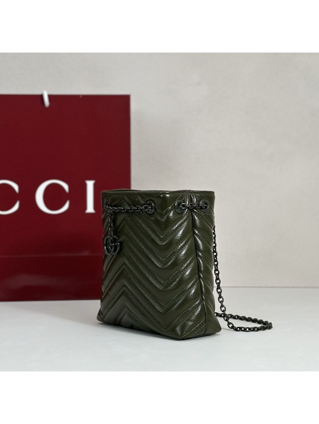 gg-marmont-bucket-bag-in-green-rxgui292449-02