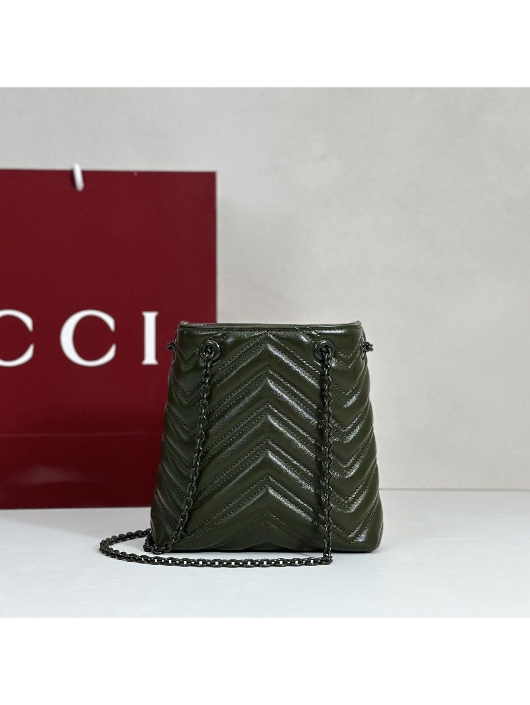 gg-marmont-bucket-bag-in-green-rxgui292449-03