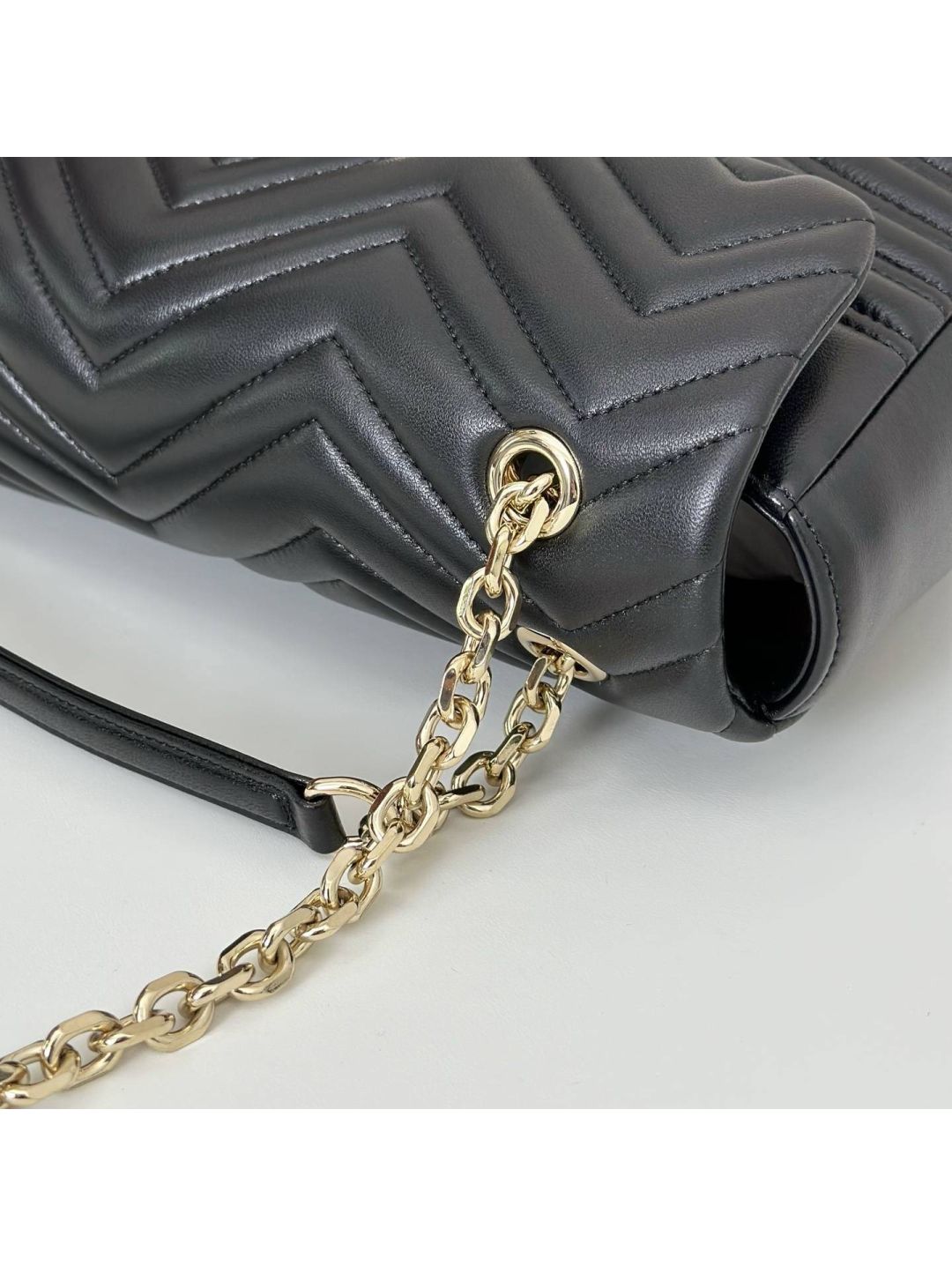 gg-marmont-shoulder-bag-in-black-rxgui292522-07