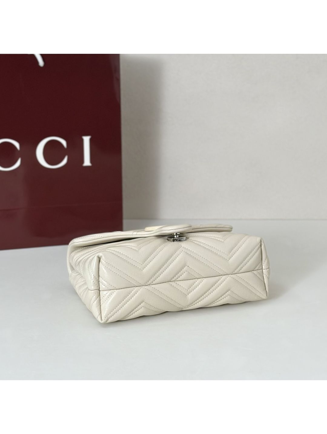 gg-marmont-shoulder-bag-in-ivory-rxgui292429-04