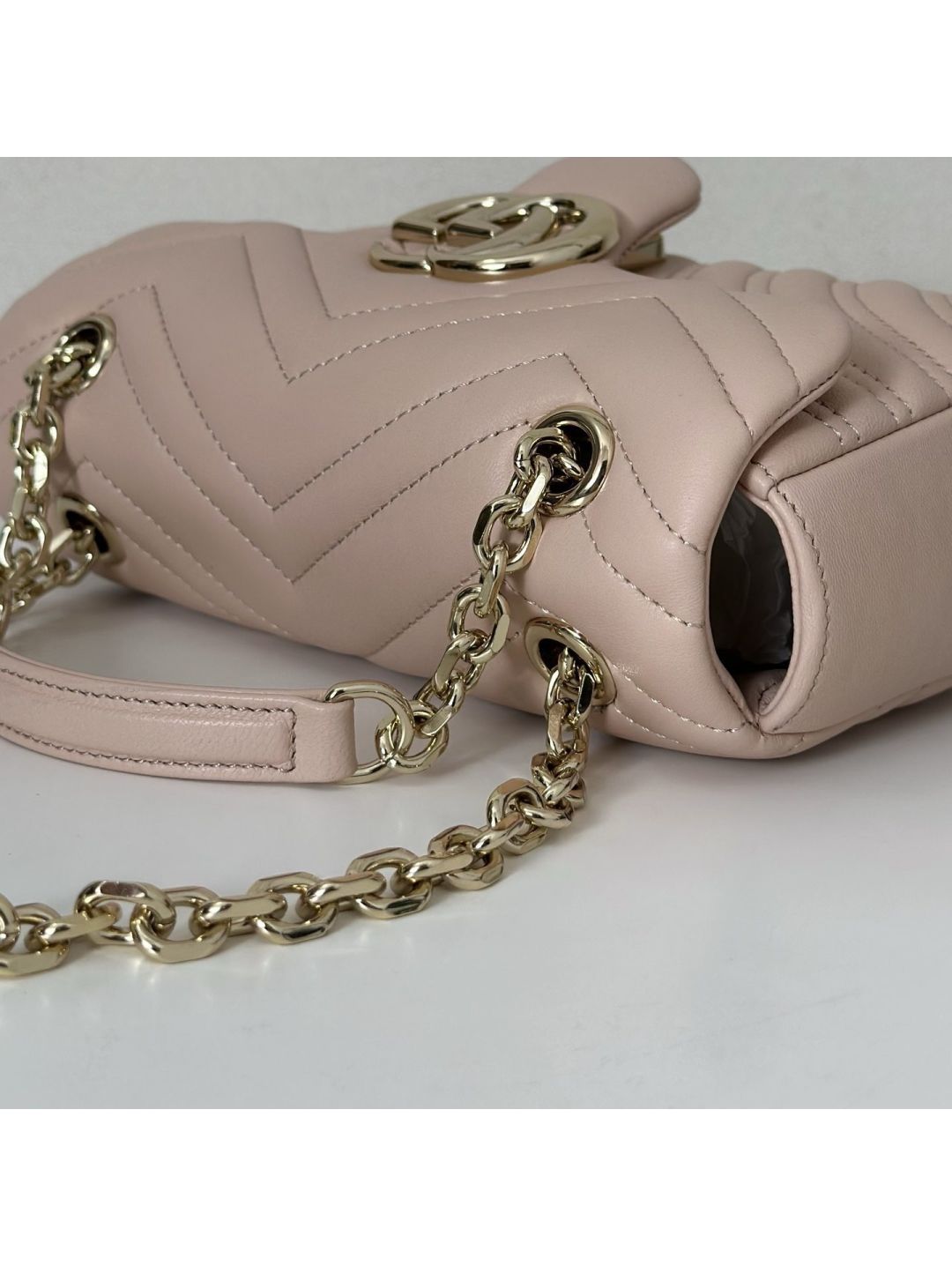 gg-marmont-shoulder-bag-in-nude-rxgui292461-08