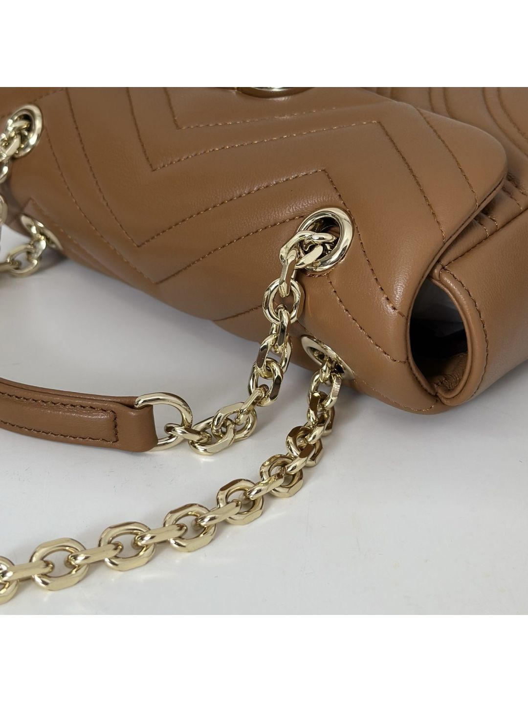 gg-marmont-shoulder-bag-in-tan-rxgui292459-07