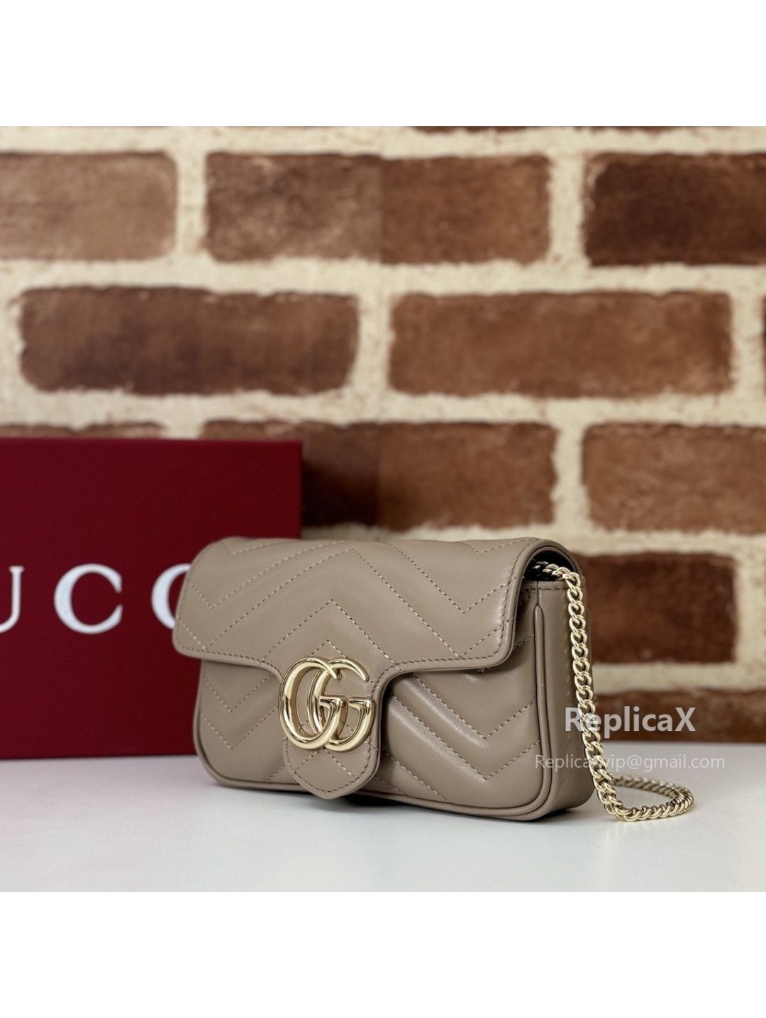 gg-marmont-super-mini-chain-shoulder-bag-beige-leather-476-rxgui271388-02