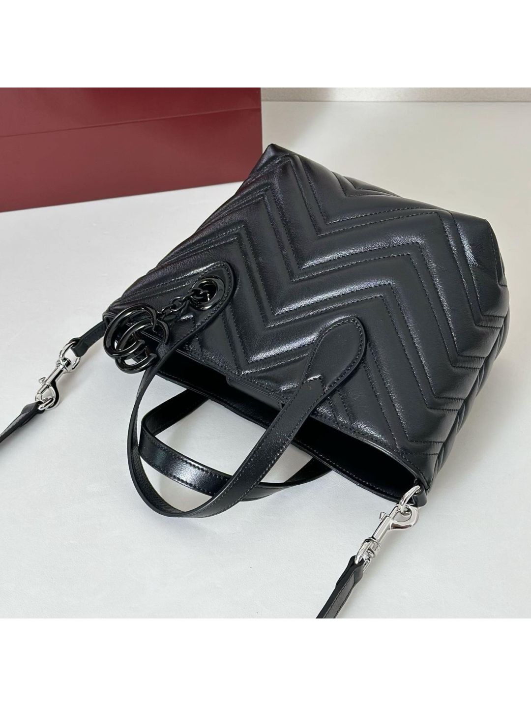 gg-marmont-tote-in-black-rxgui292412-06