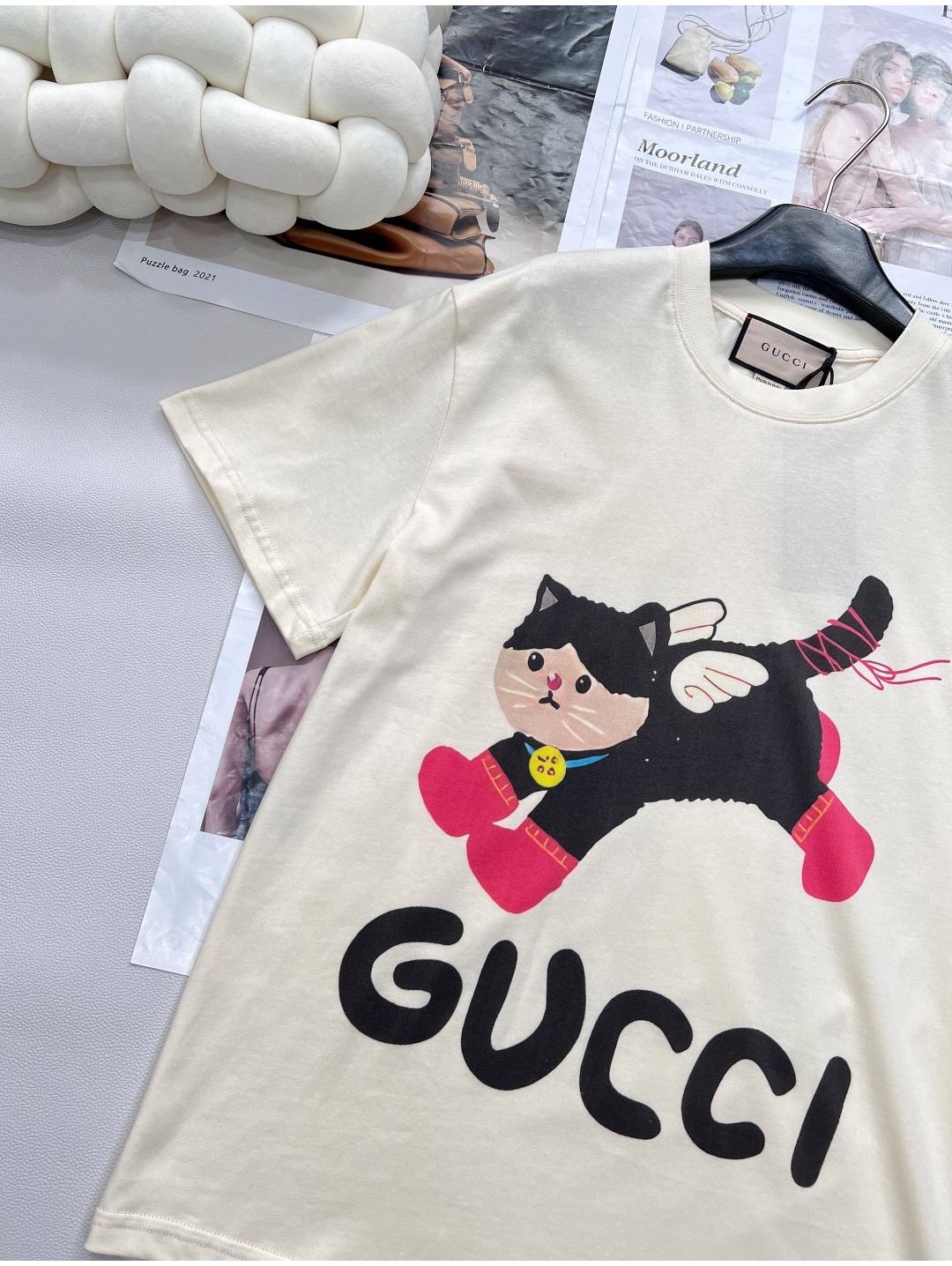 Gucci Short Sleeve Crew Neck T-Shirt in Multicolor