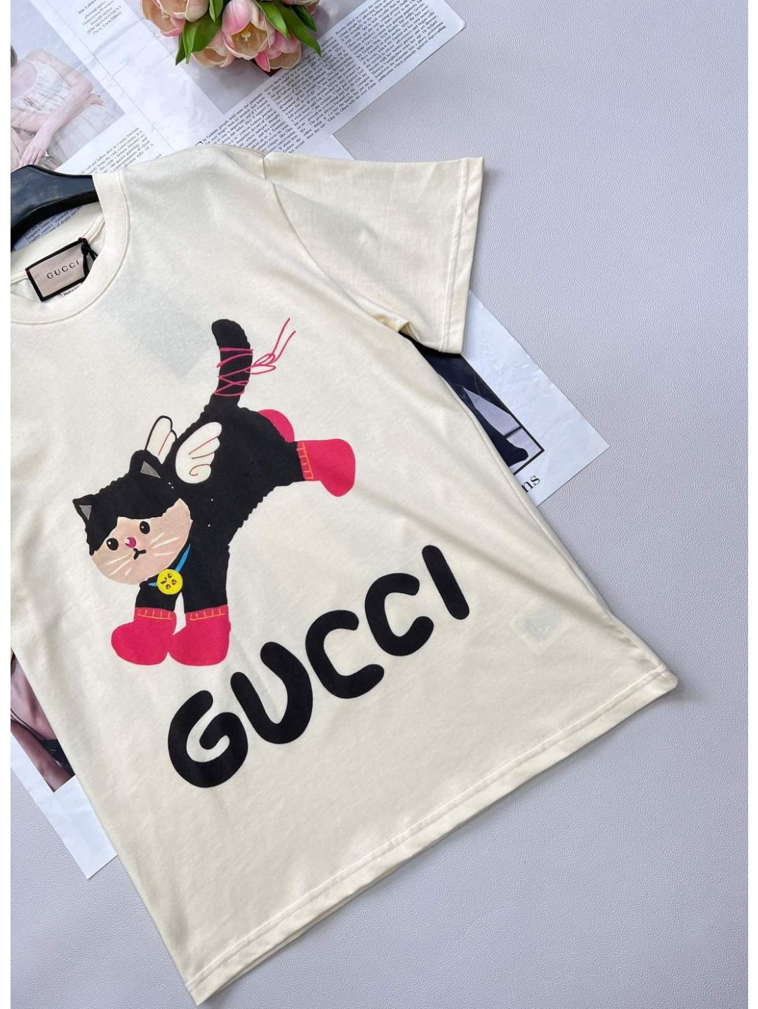 Gucci Short Sleeve Crew Neck T-Shirt in Multicolor