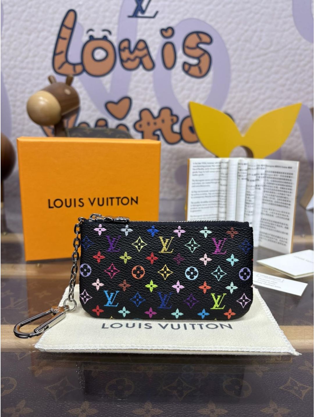 louis-vuitton-black-multicolor-monogram-zip-key-pouch-m13664-rxlvj01125-01