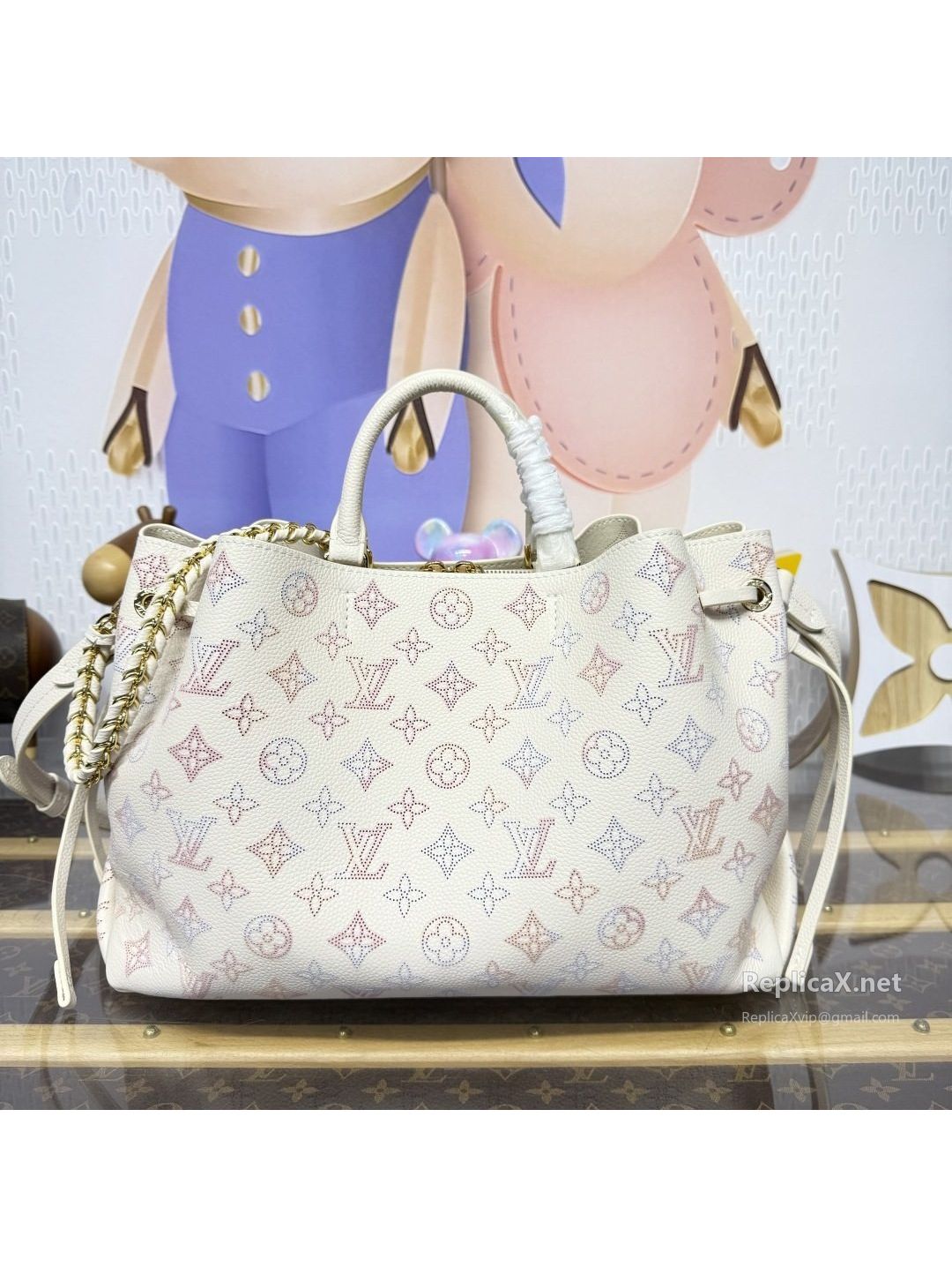 louis-vuitton-cream-multicolor-monogram-chain-tote-rxlvj01445-01