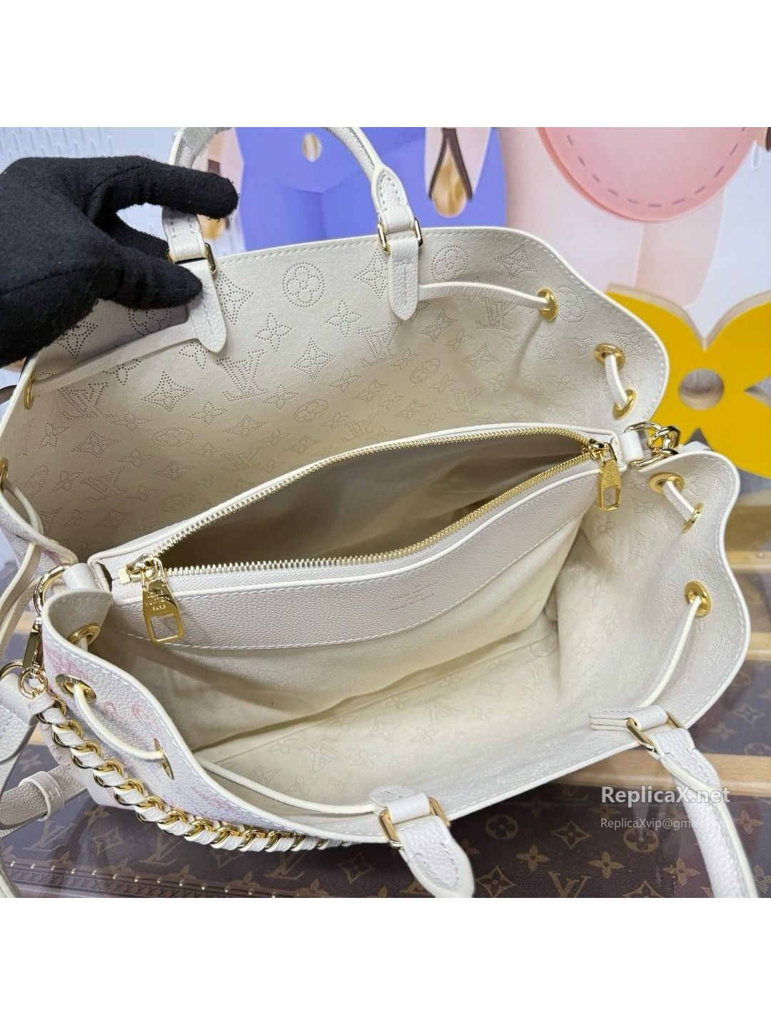 louis-vuitton-cream-multicolor-monogram-chain-tote-rxlvj01445-02