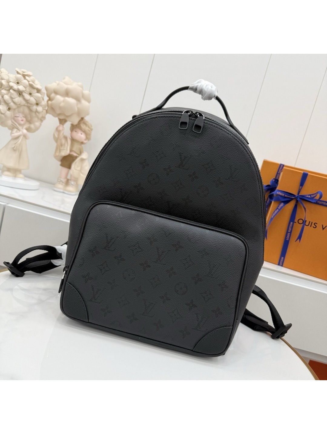 Louis Vuitton Discovery Cargo Backpack 30 Monogram Multicolore M26765