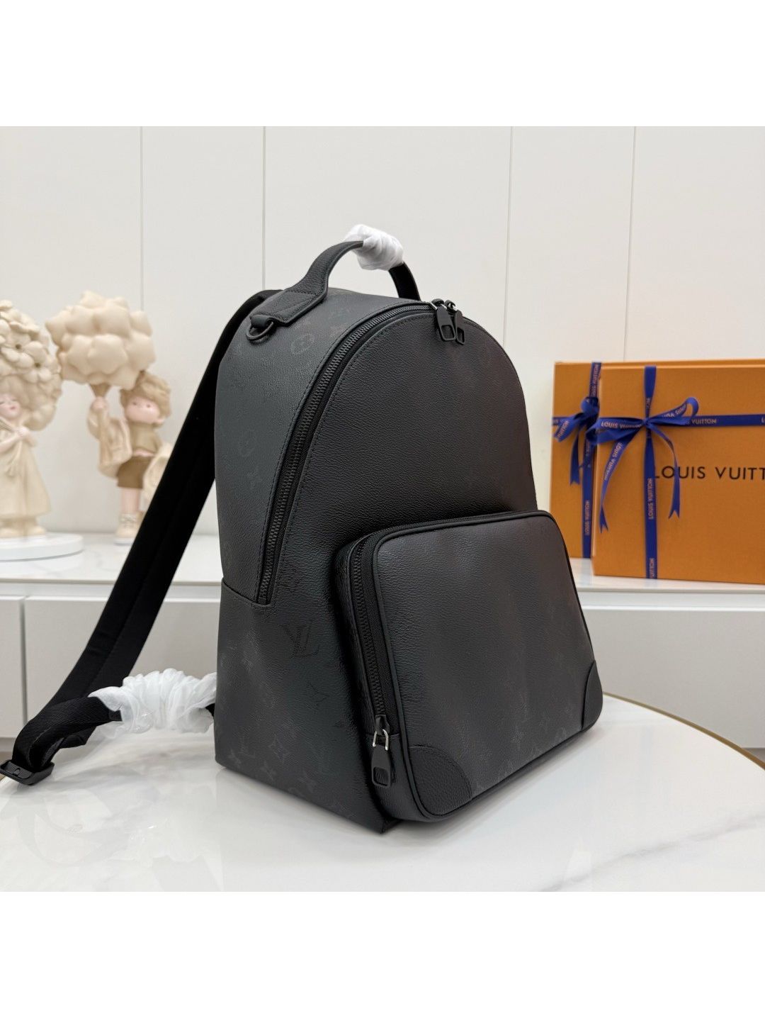 Louis Vuitton Discovery Cargo Backpack 30 Monogram Multicolore M26765
