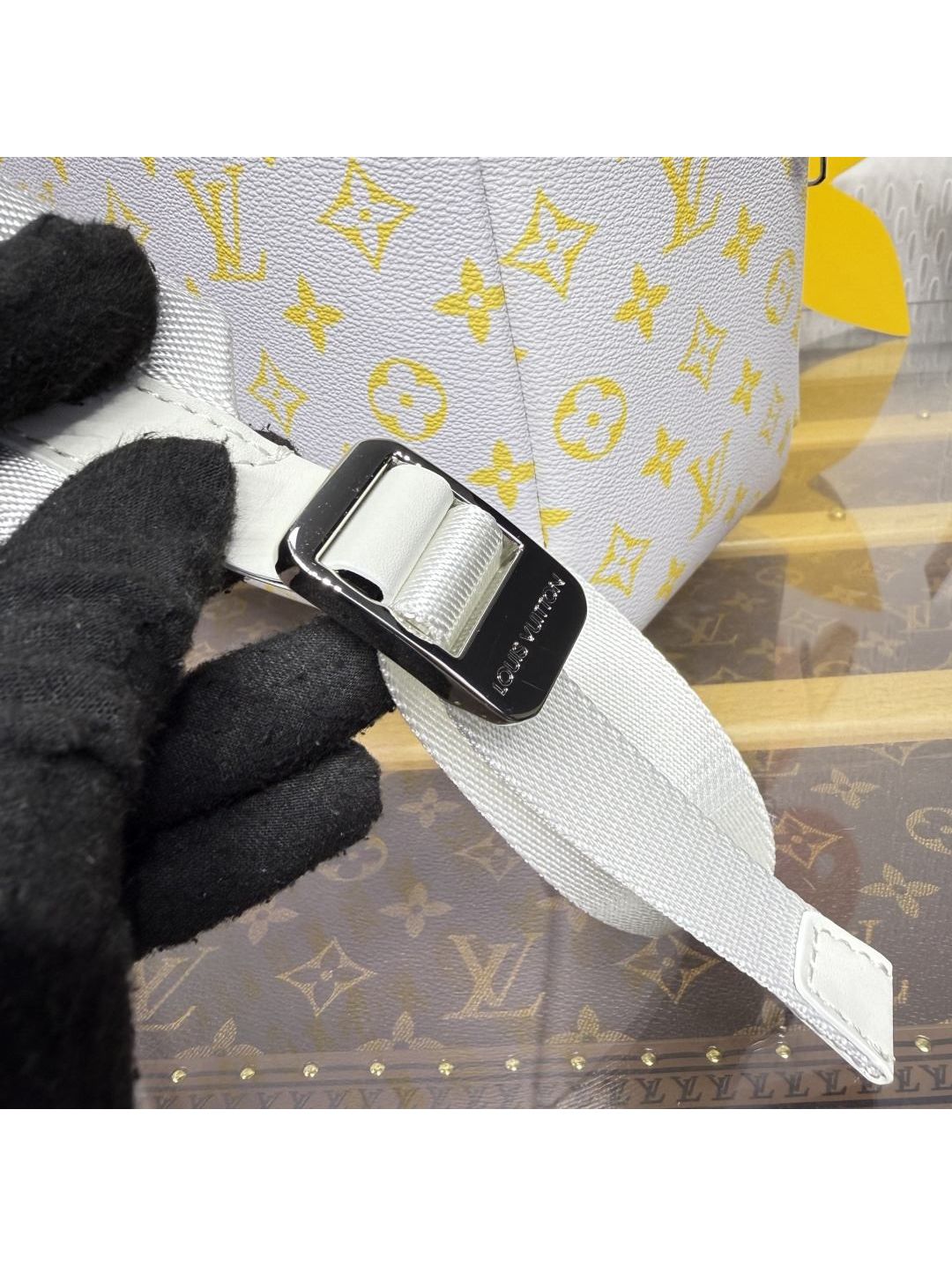 Louis Vuitton Palm Springs 25 Monogram Multicolore M14673