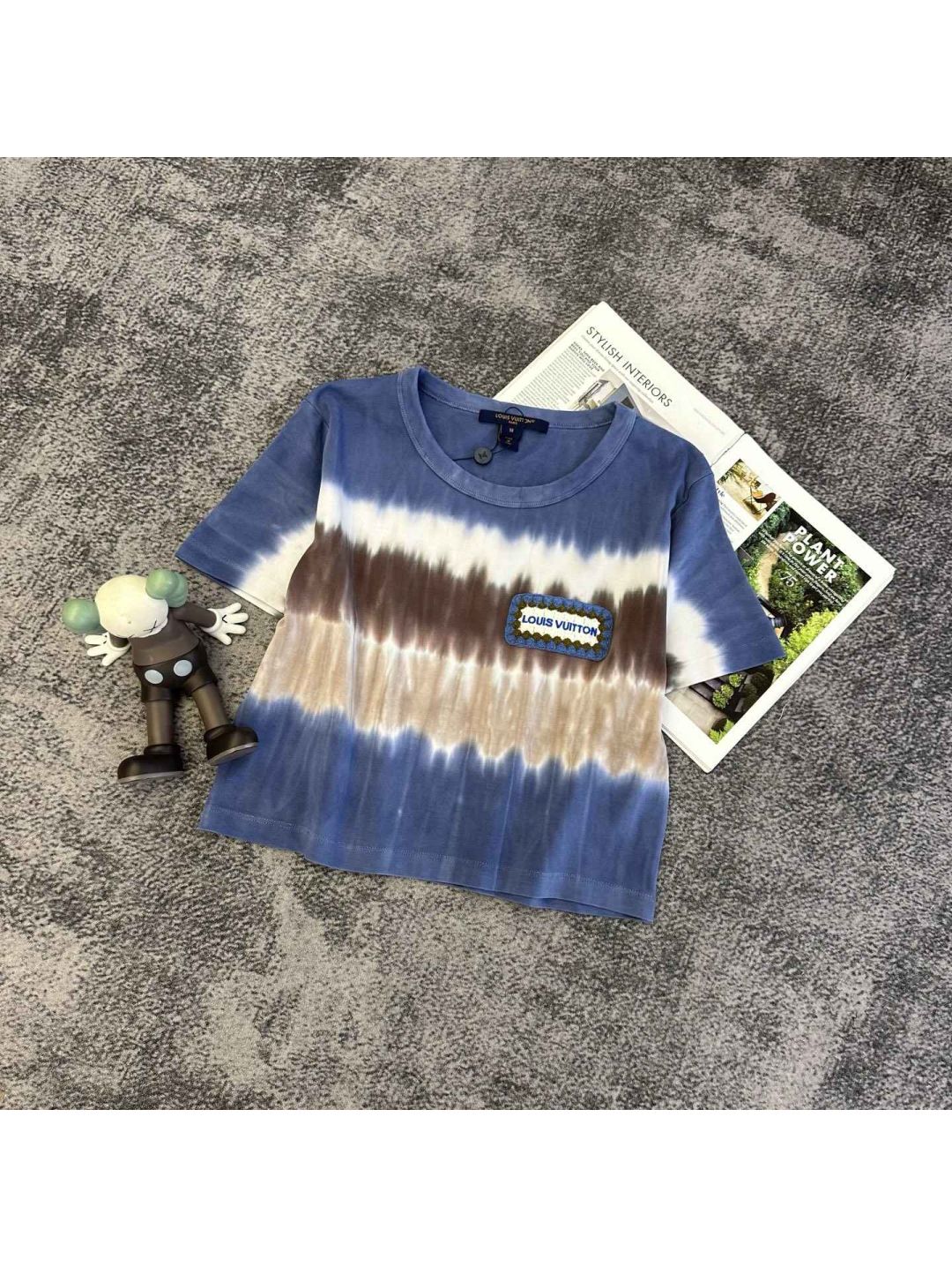Louis Vuitton Short Sleeve Crew Neck T-Shirt in Multicolor