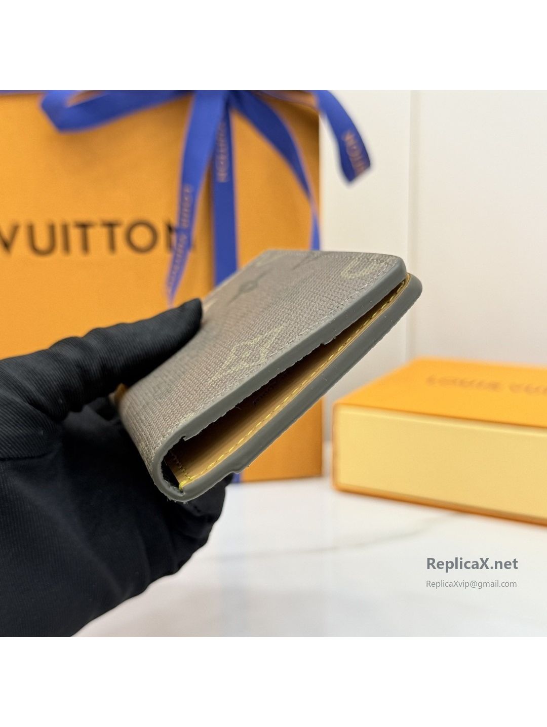 louis-vuitton-taupe-multicolor-monogram-folding-card-holder-rxlvj01660-03
