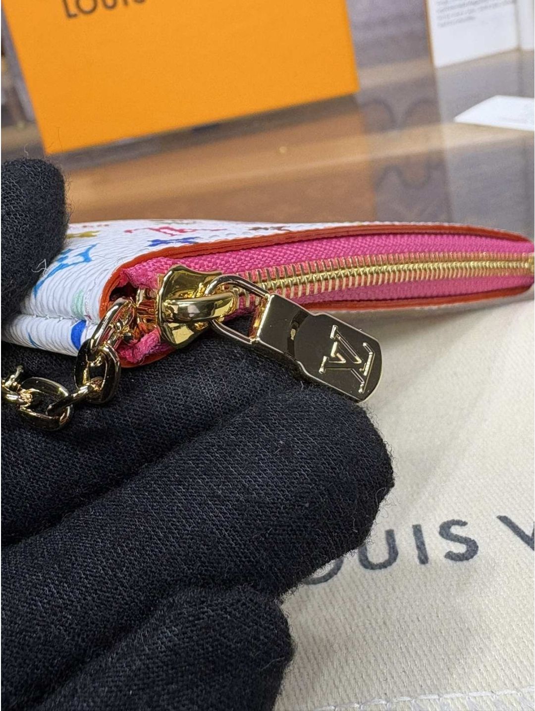 louis-vuitton-white-multicolor-monogram-zip-key-pouch-rxlvj01126-05