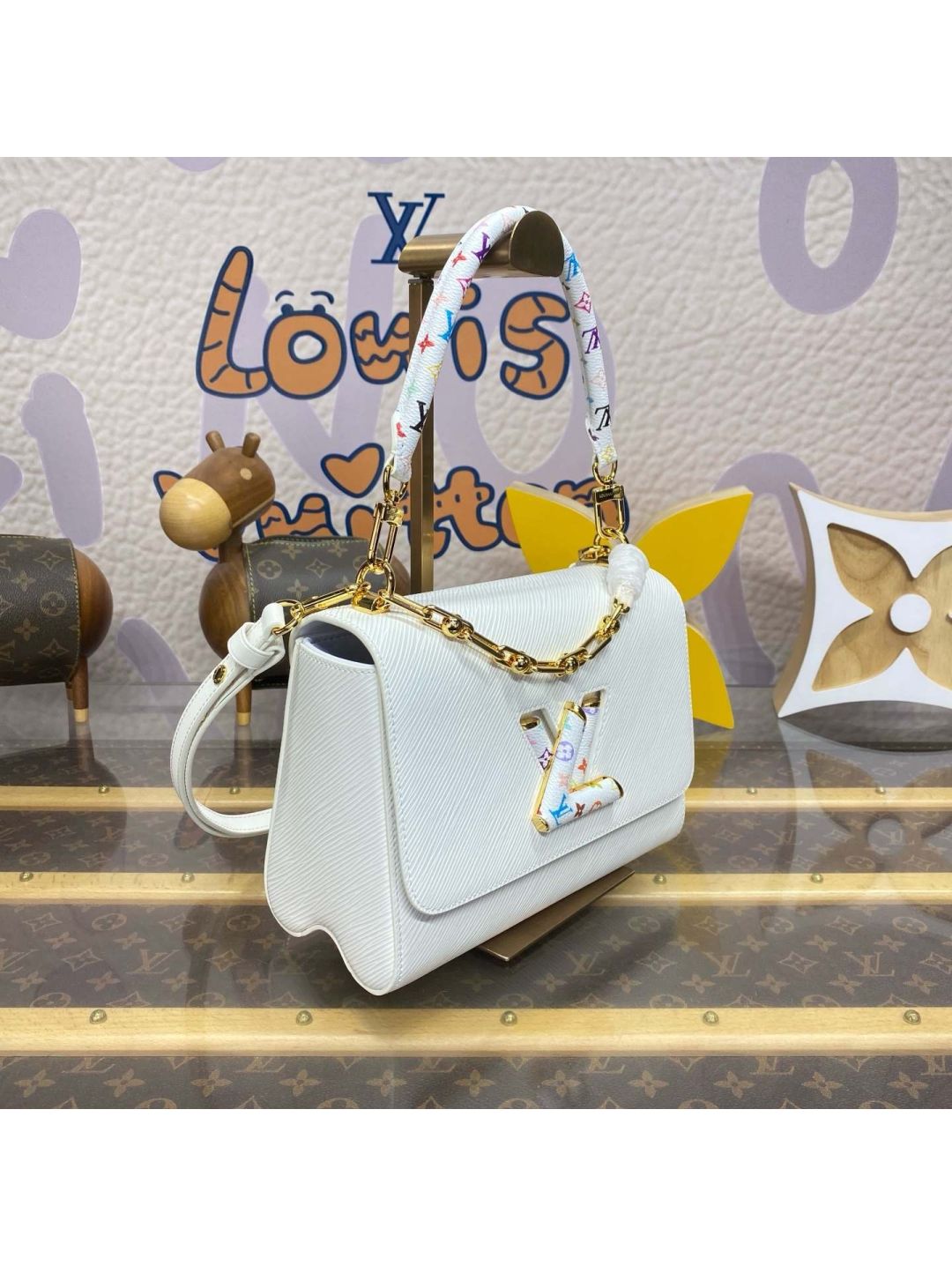louis-vuitton-white-ribbed-turn-lock-bag-with-colorful-handle-rxlvj01314-05