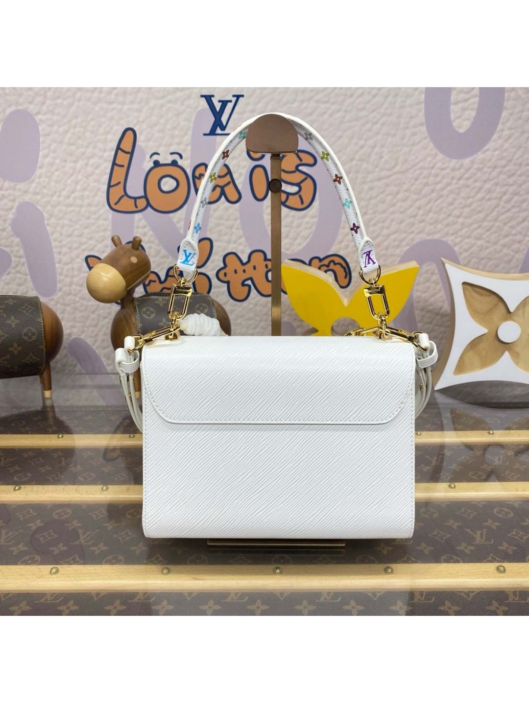 louis-vuitton-white-ribbed-turn-lock-bag-with-colorful-handle-rxlvj01314-06