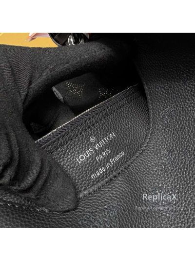 Louis Vuitton Neverfull M52950 in black epi leather