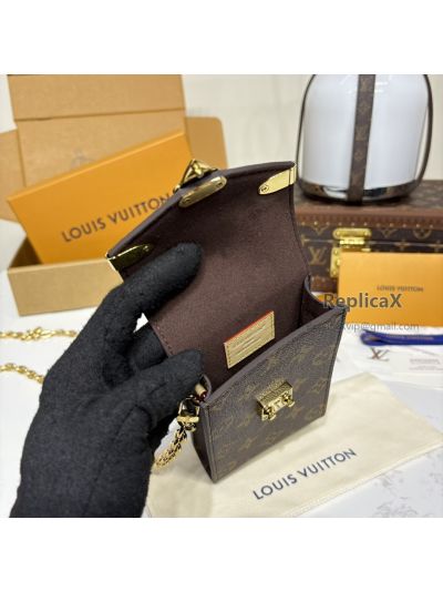 Louis Vuitton VLM M13572 in dark blue monogram canvas