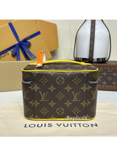 Louis Vuitton Vanity Case in brown monogram canvas