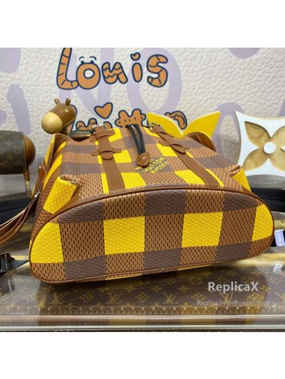 Louis Vuitton VLM in brown monogram canvas