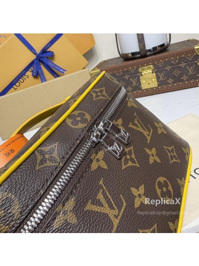 Louis Vuitton Vanity Case in brown monogram canvas