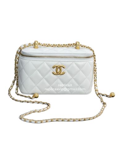 Chanel Vip Vanity Case Shoulder Bag White Quilted Calfskin A2536