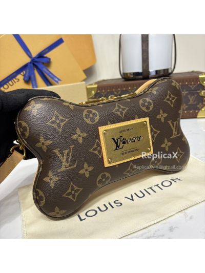 Louis Vuitton VLM M12615 in dark brown monogram canvas