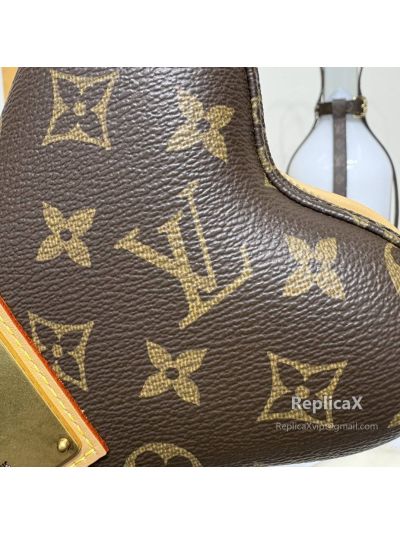 Louis Vuitton VLM M12615 in dark brown monogram canvas